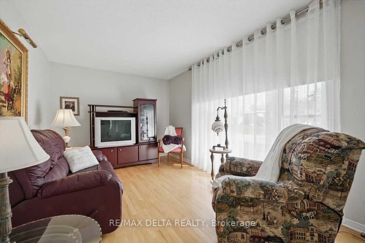 3 Maisonneuve St Property Photo 10
