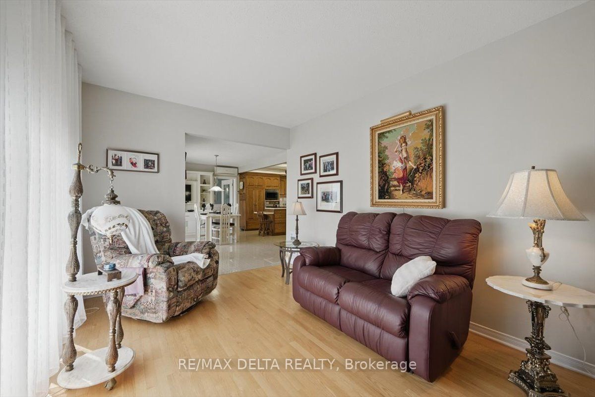 3 Maisonneuve St Property Photo 11