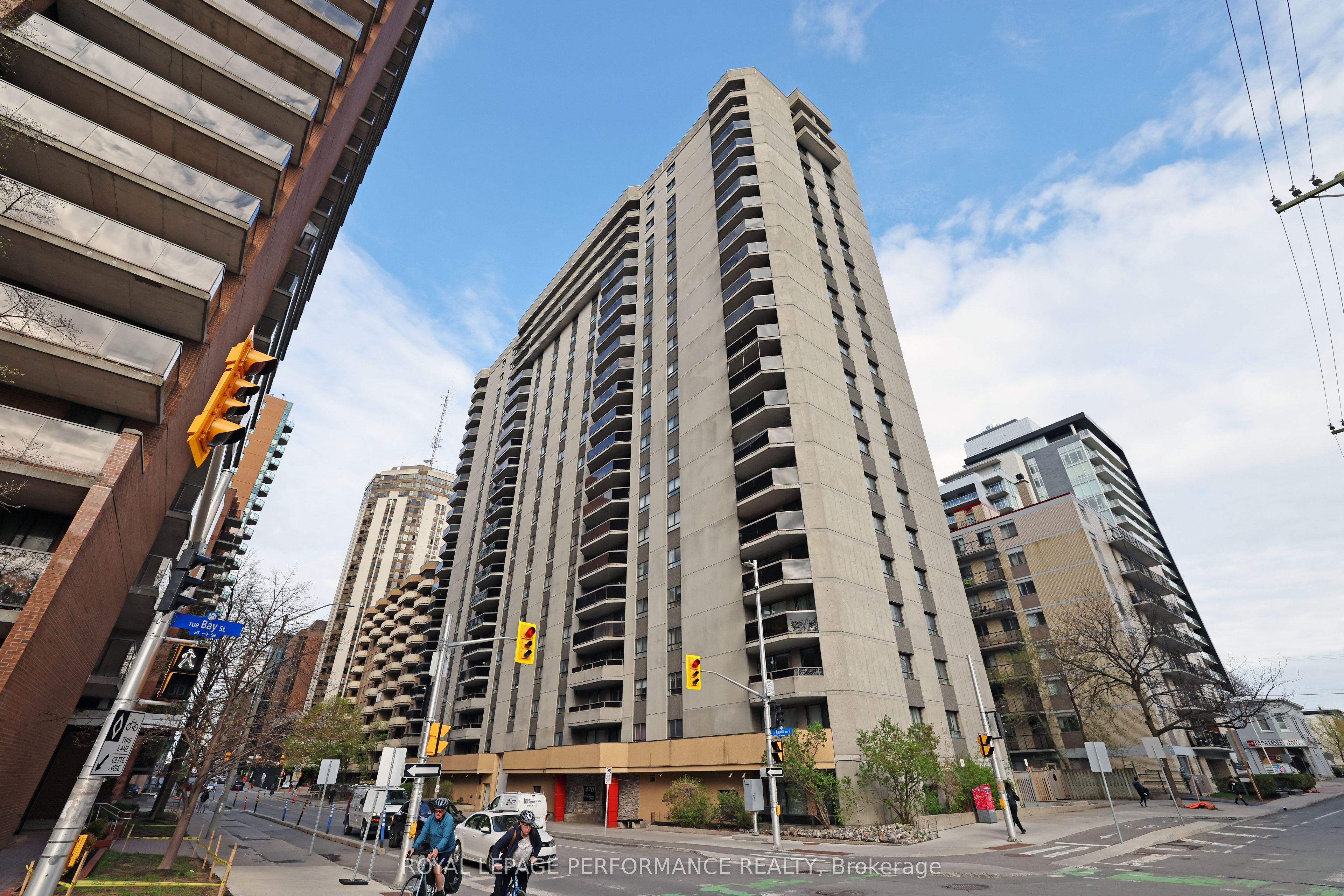 #1701 - 470 Laurier Avenue Property Photo