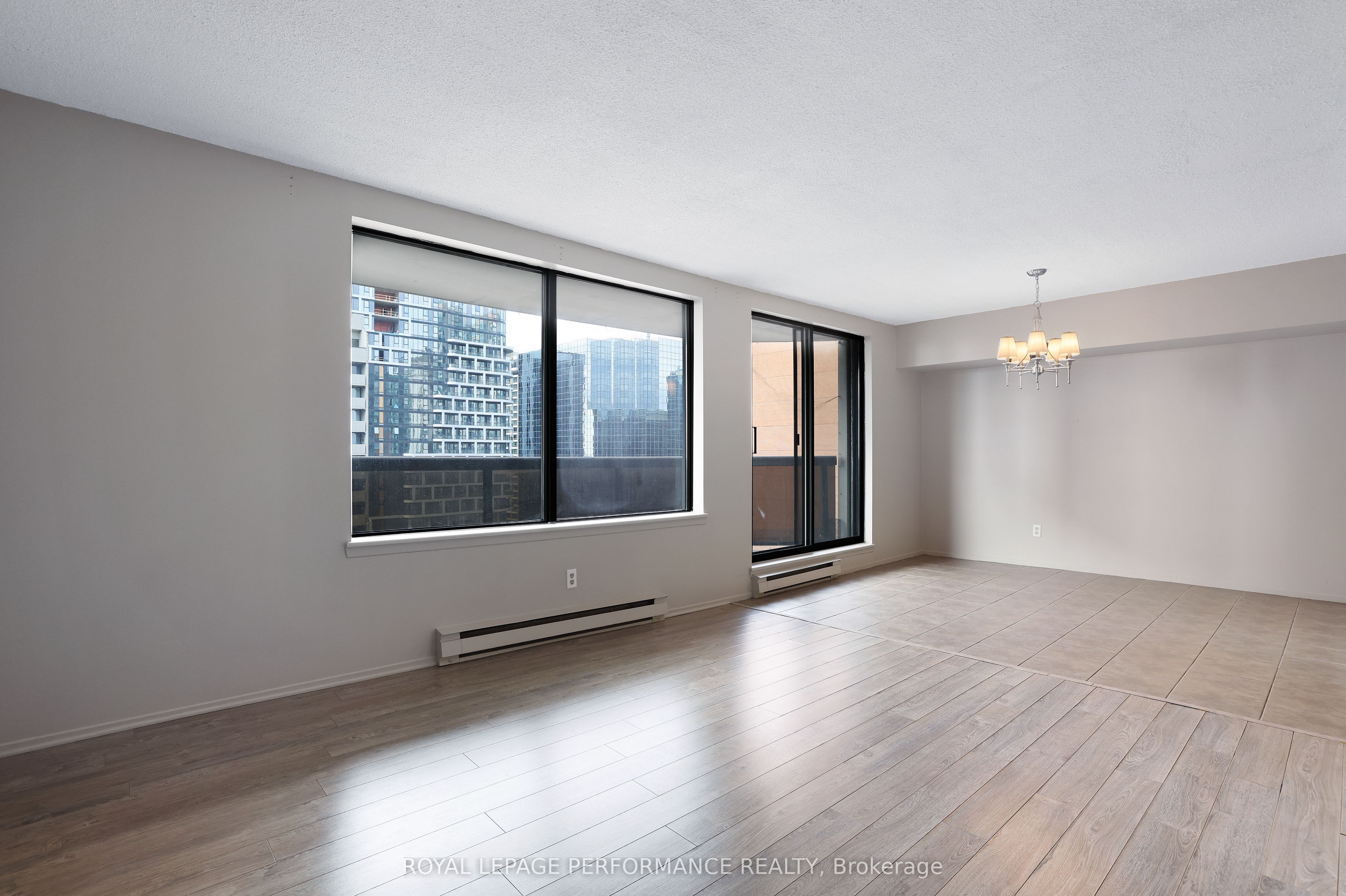 #1701 - 470 Laurier Avenue Property Photo 6