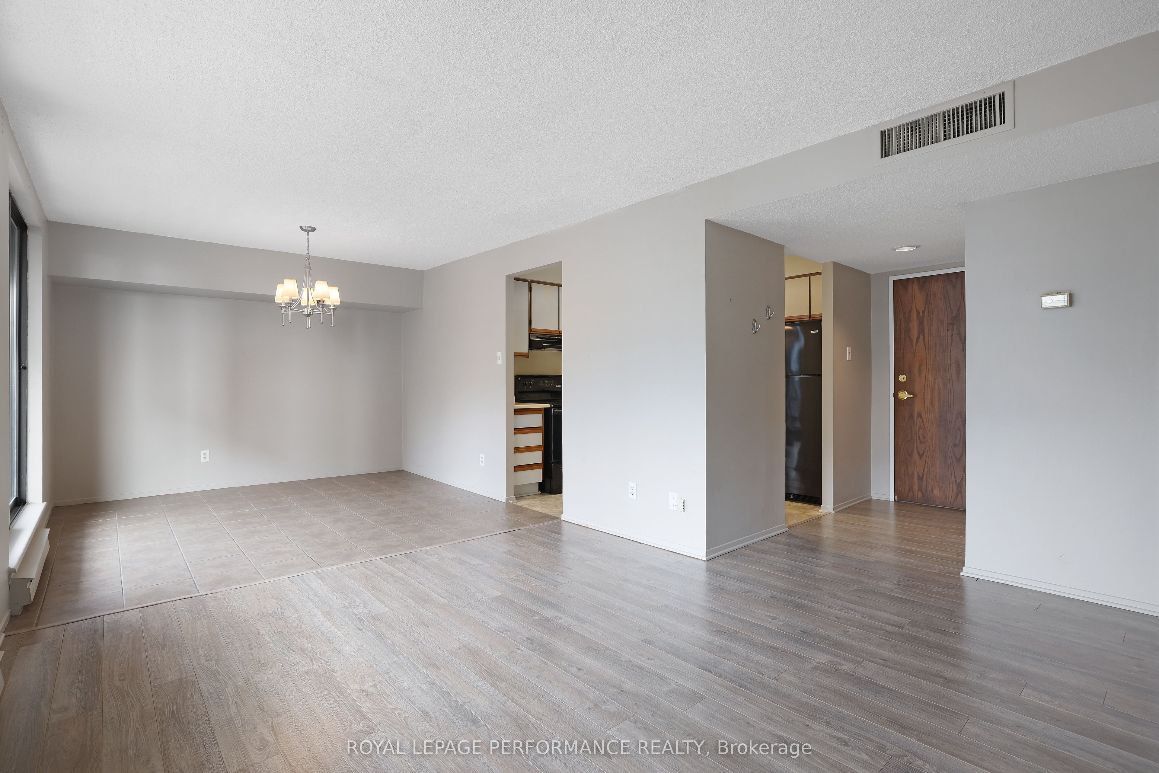 #1701 - 470 Laurier Avenue Property Photo 8