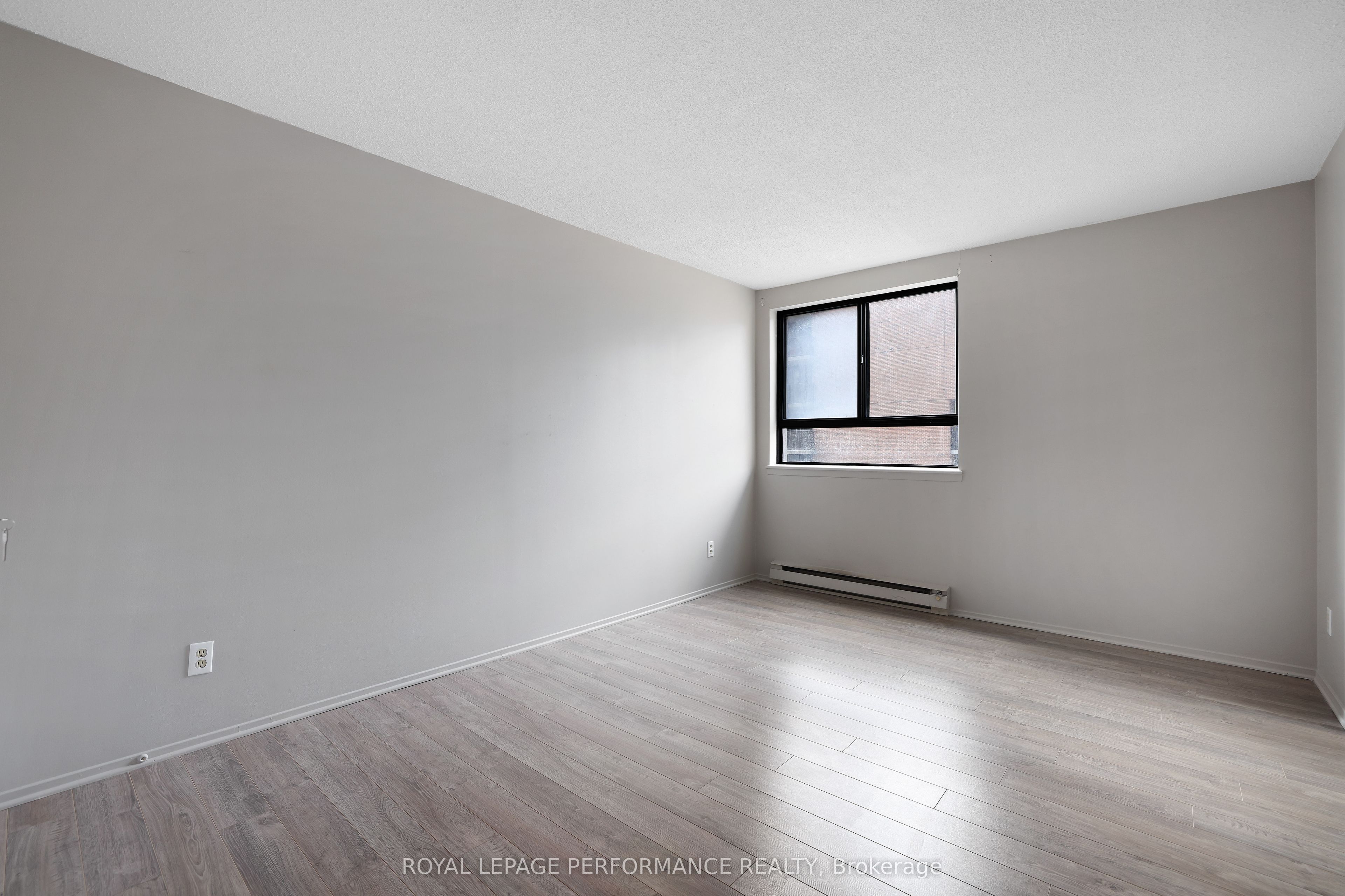 #1701 - 470 Laurier Avenue Property Photo 18