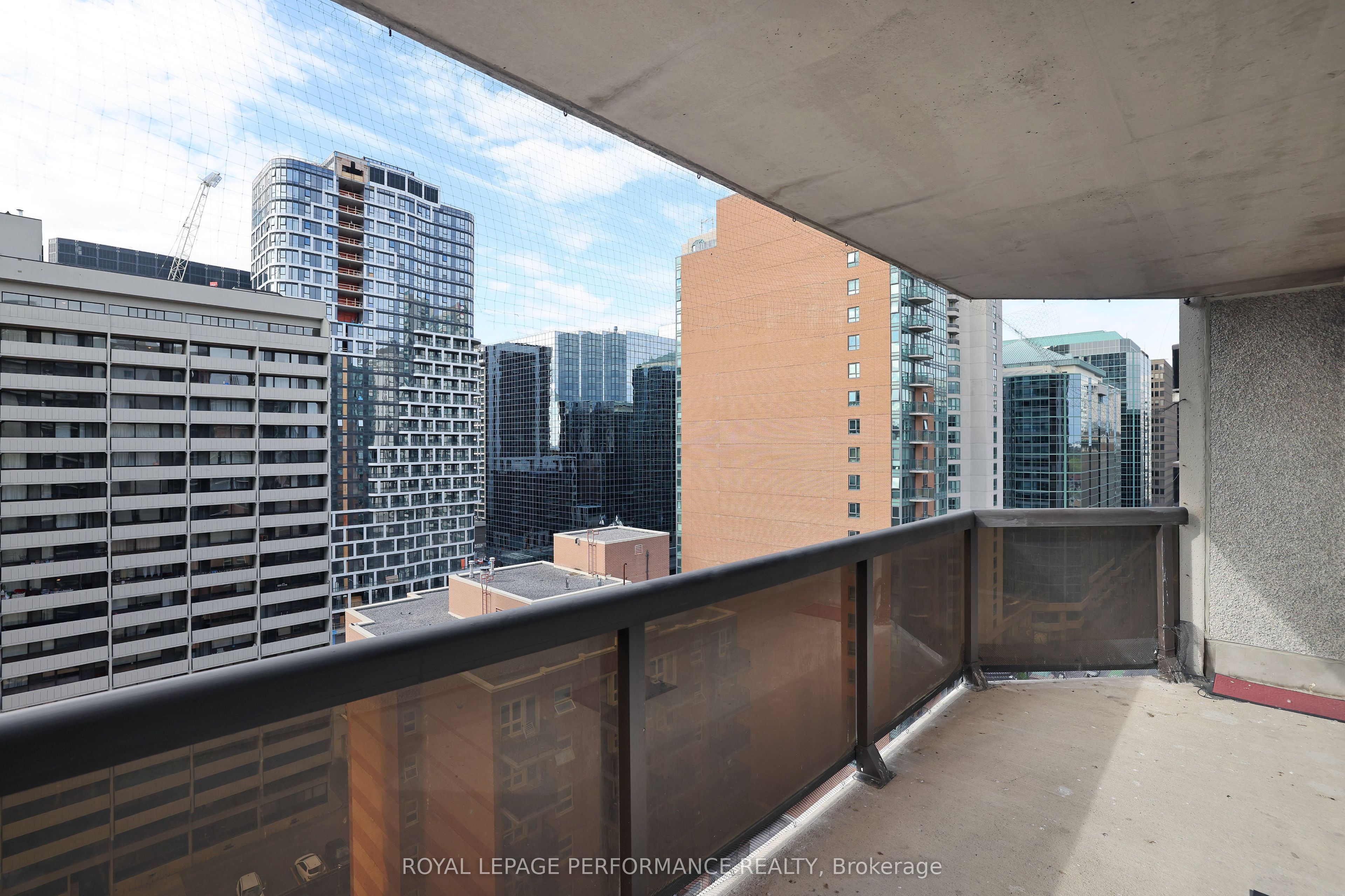 #1701 - 470 Laurier Avenue Property Photo 25