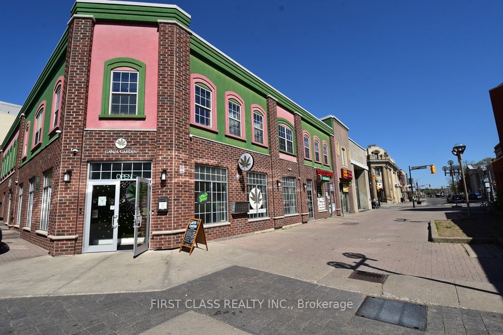 18 Market Street 6 Property Photo 1