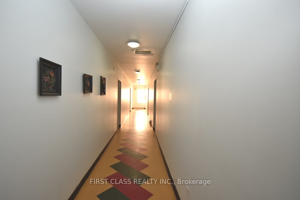 18 Market Street 6 Property Photo 2