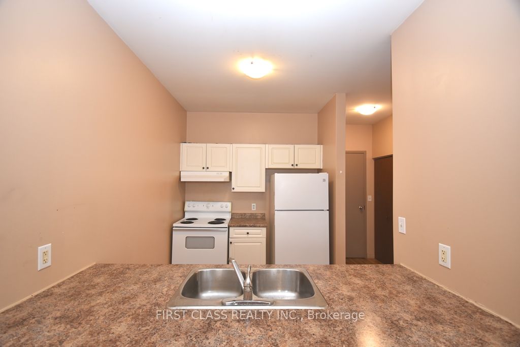18 Market Street 6 Property Photo 7