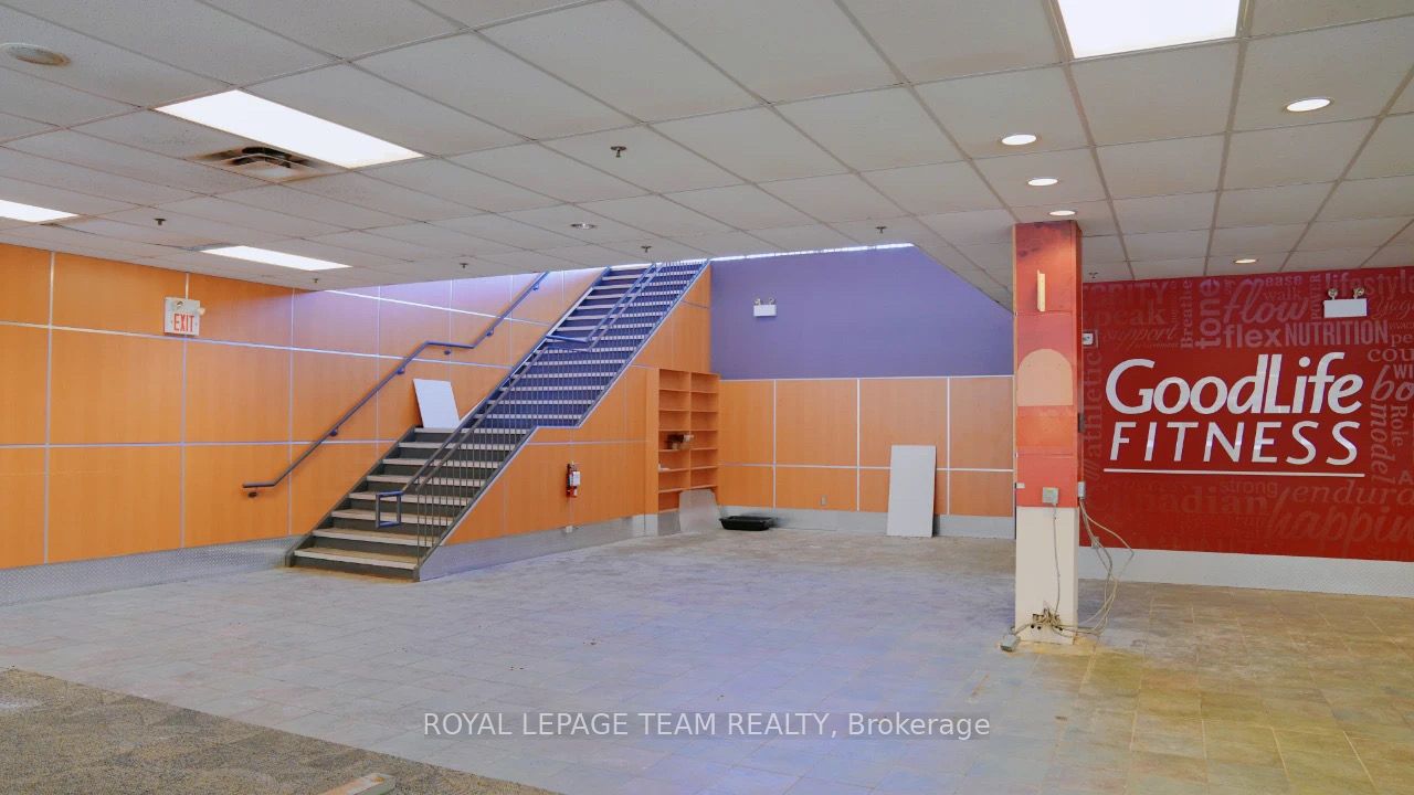#g17 - 484 Hazeldean Road Property Photo 4