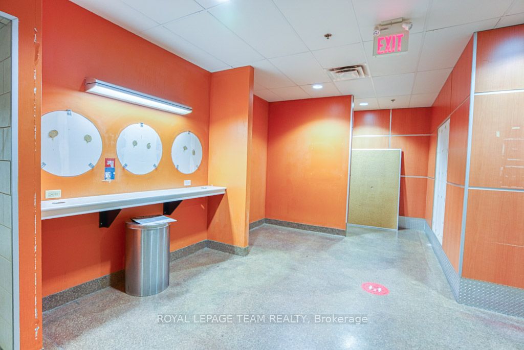 #g17 - 484 Hazeldean Road Property Photo 27