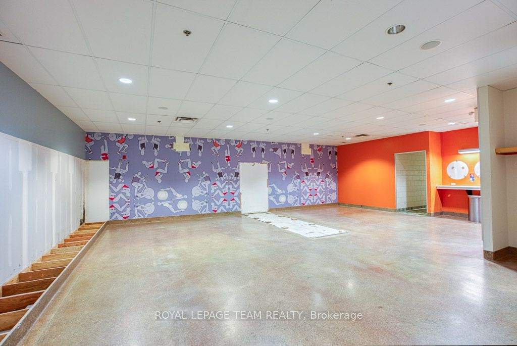 #g17 - 484 Hazeldean Road Property Photo 28