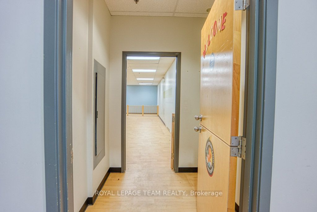 #g17 - 484 Hazeldean Road Property Photo 33