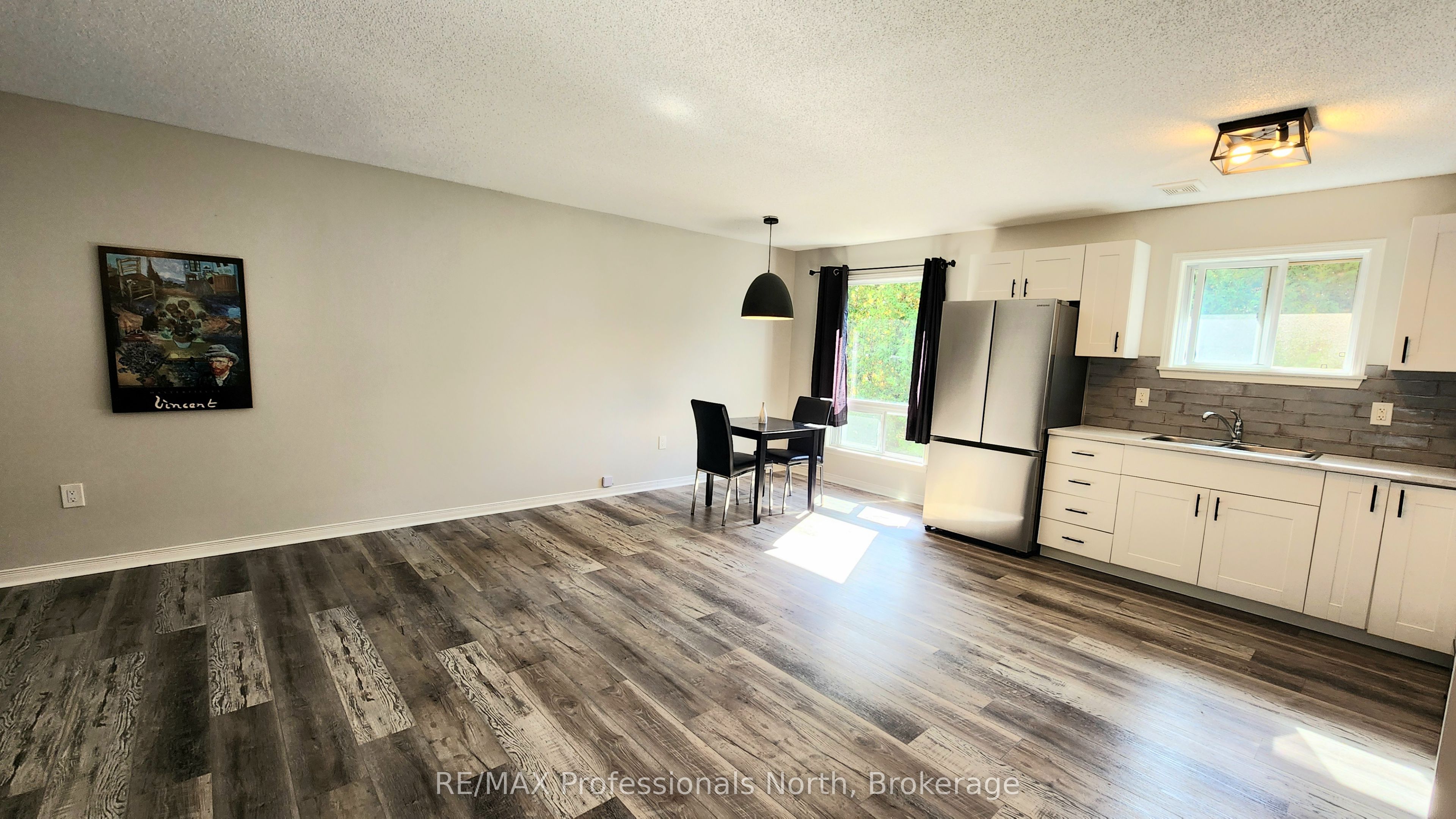 #33 - 200 Pine Street Property Photo 5