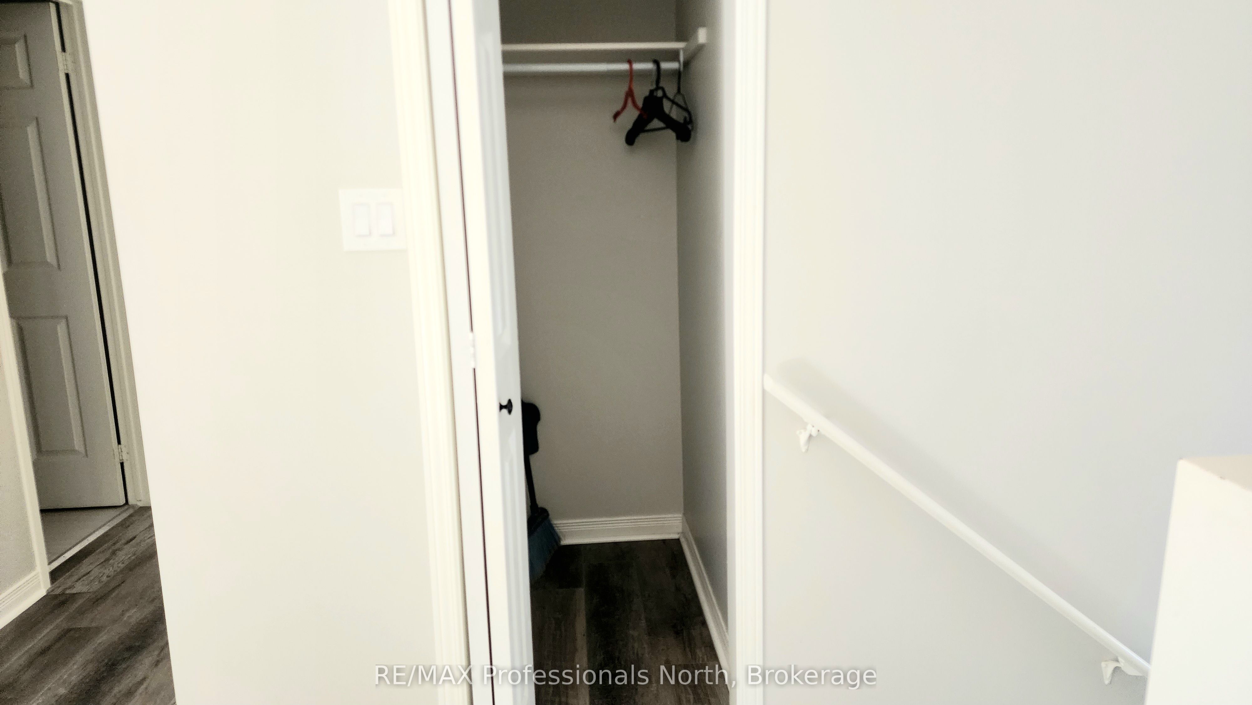 #33 - 200 Pine Street Property Photo 12