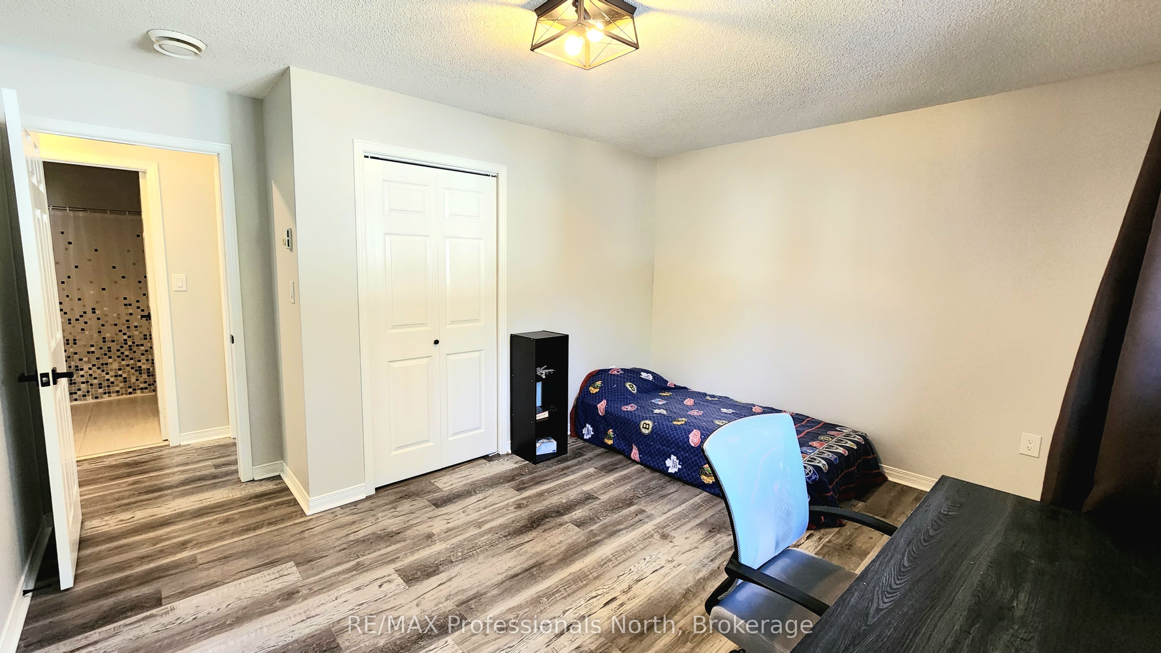 #33 - 200 Pine Street Property Photo 14
