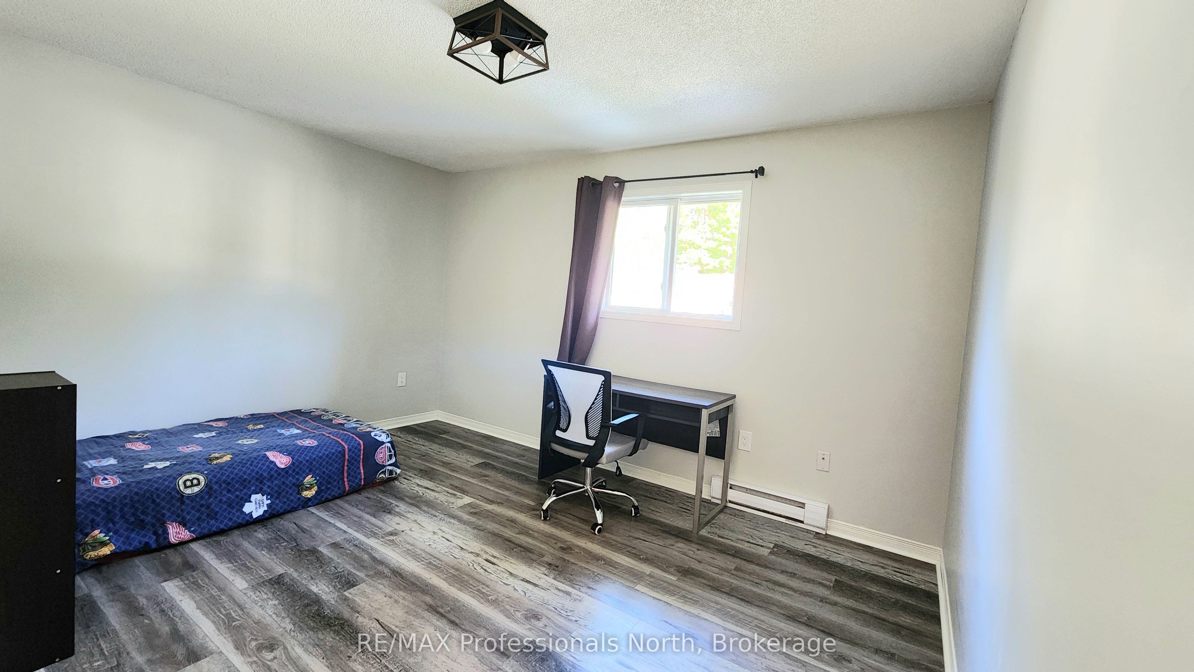 #33 - 200 Pine Street Property Photo 15