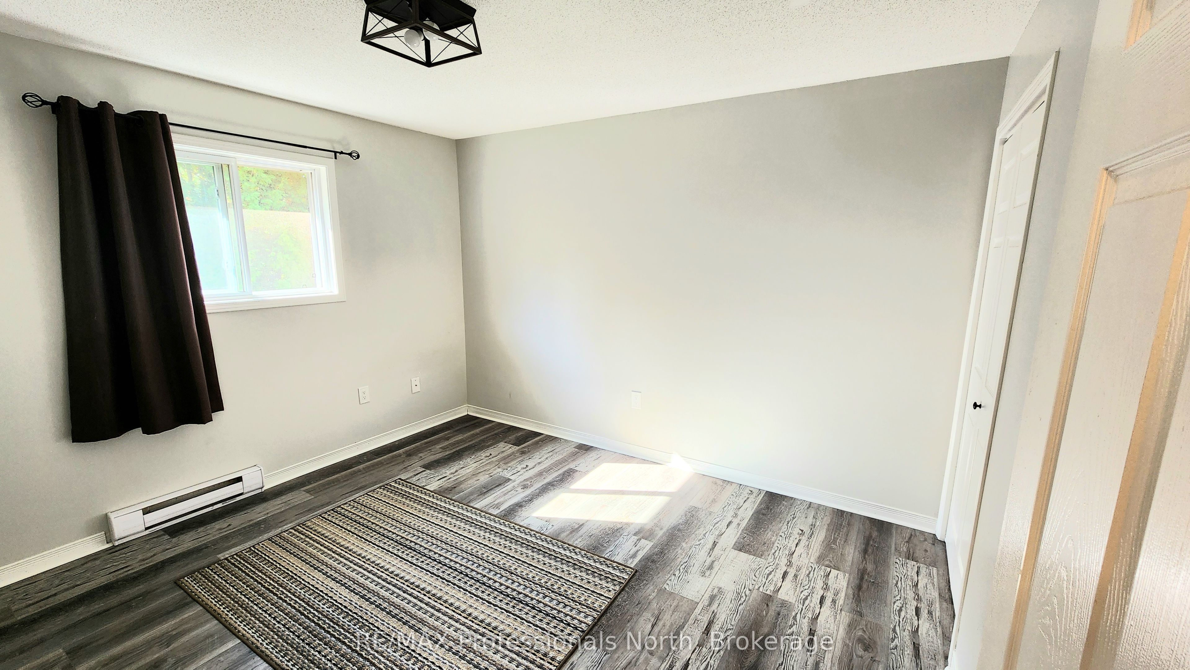 #33 - 200 Pine Street Property Photo 17