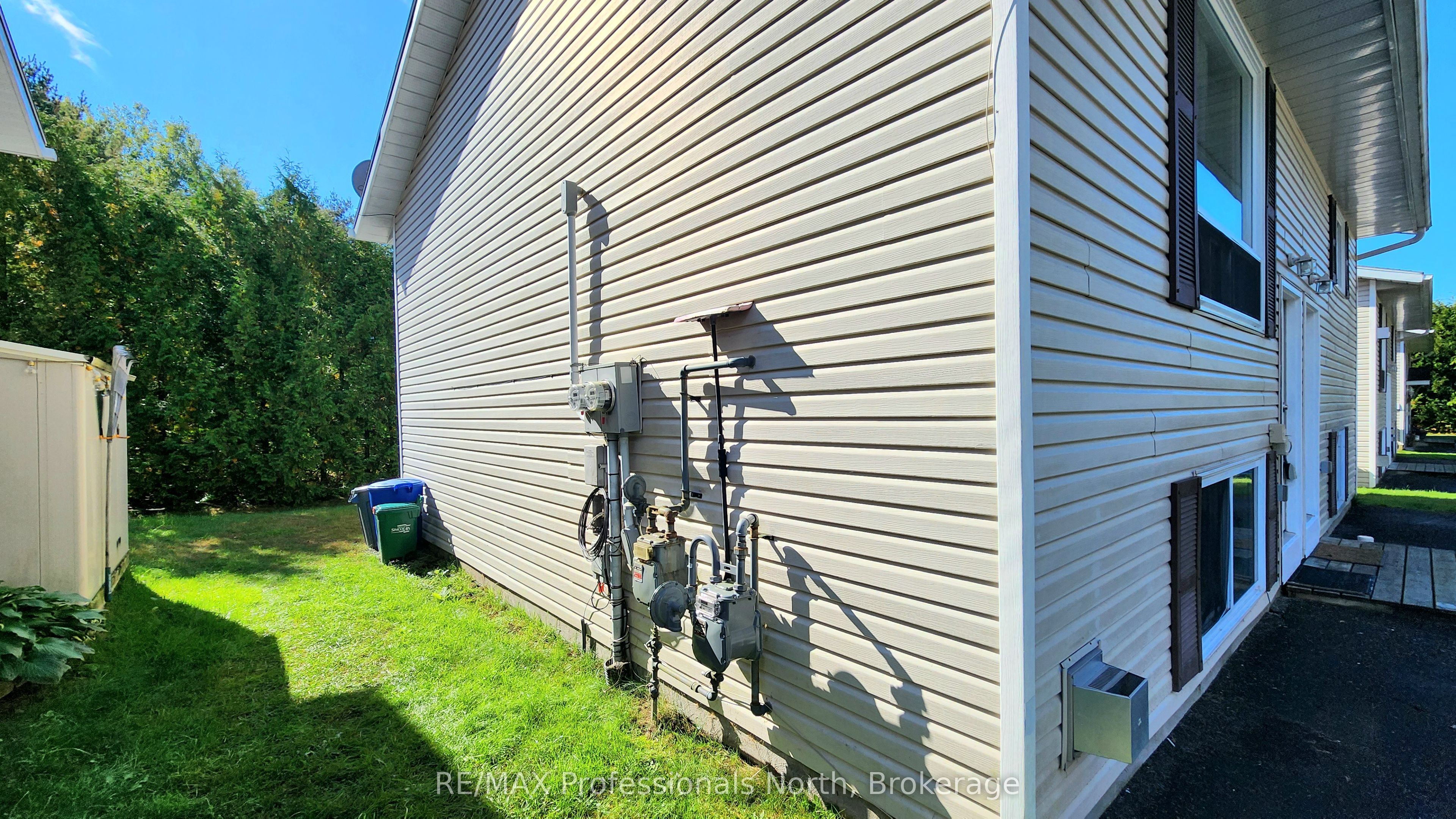 #33 - 200 Pine Street Property Photo 19