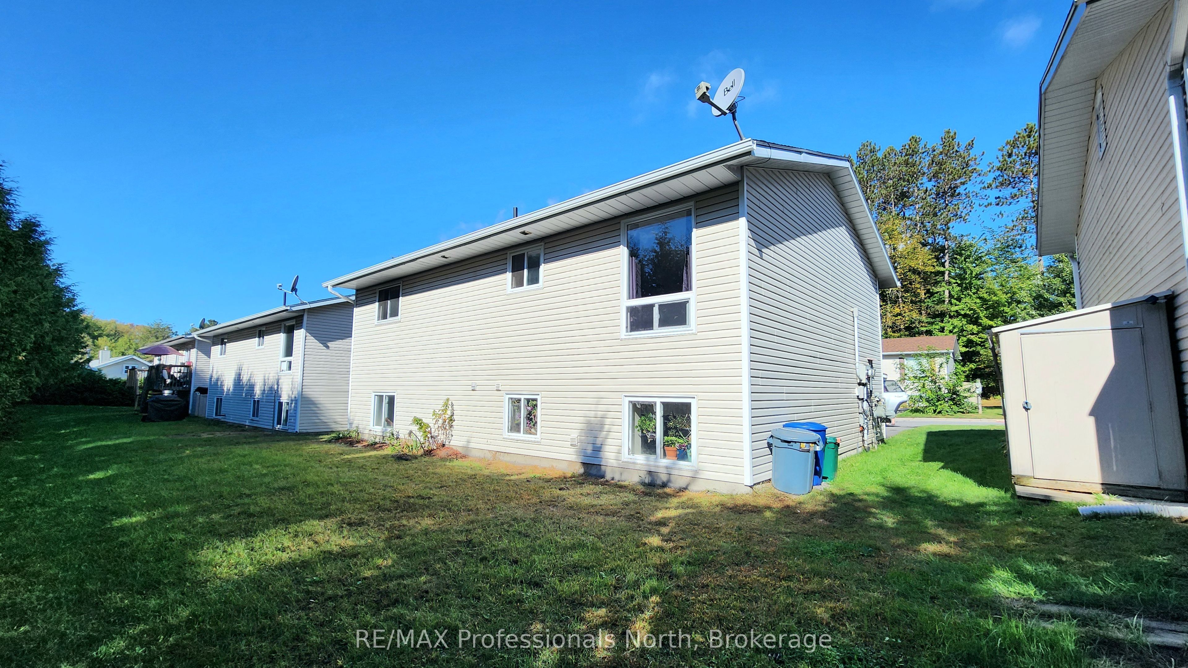 #33 - 200 Pine Street Property Photo 21