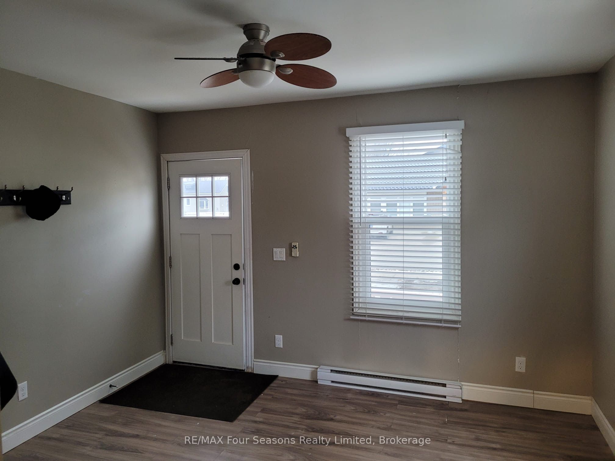 557 Catherine Street Property Photo 16
