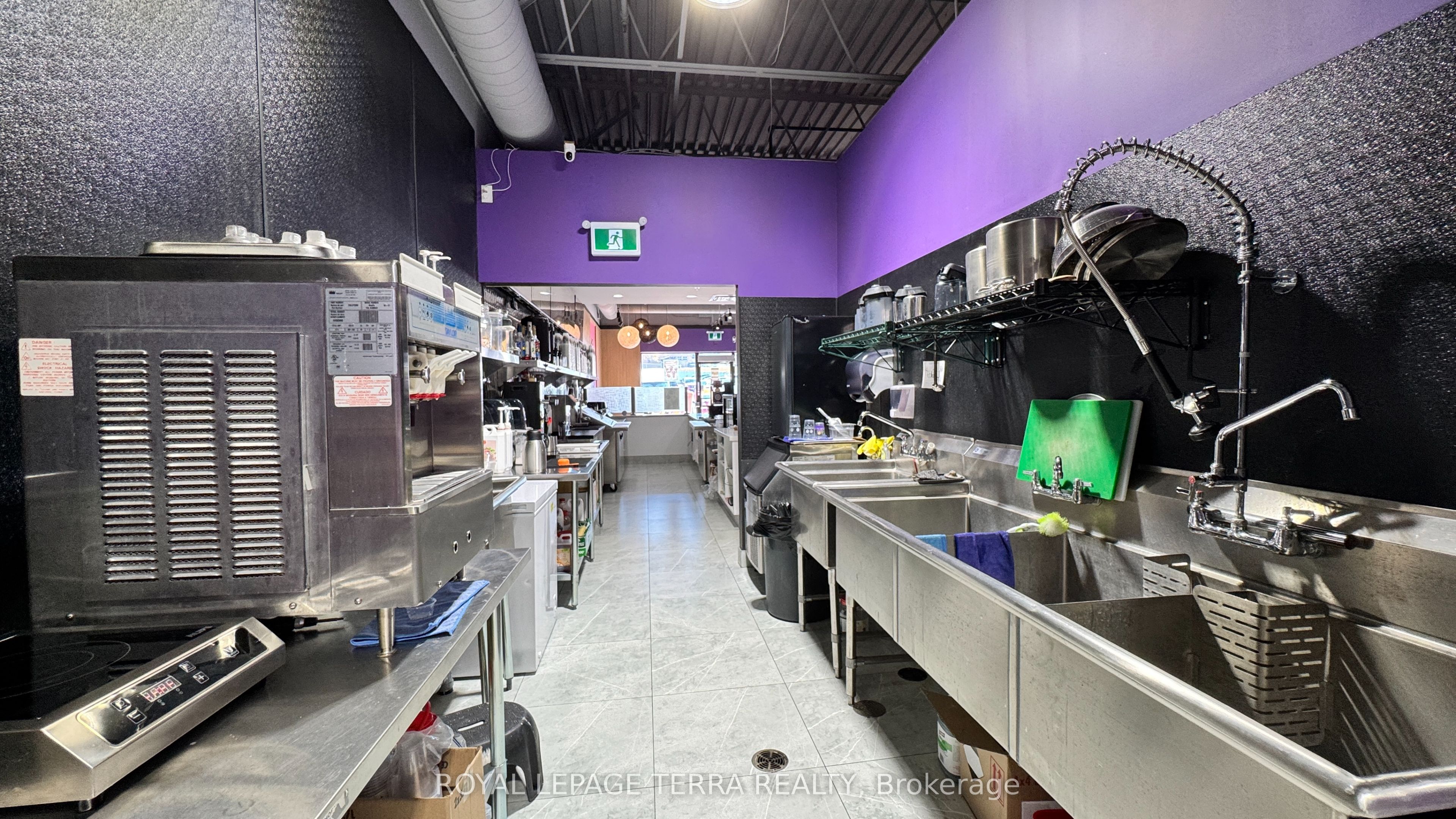 603 Colborne Street E Property Photo 14