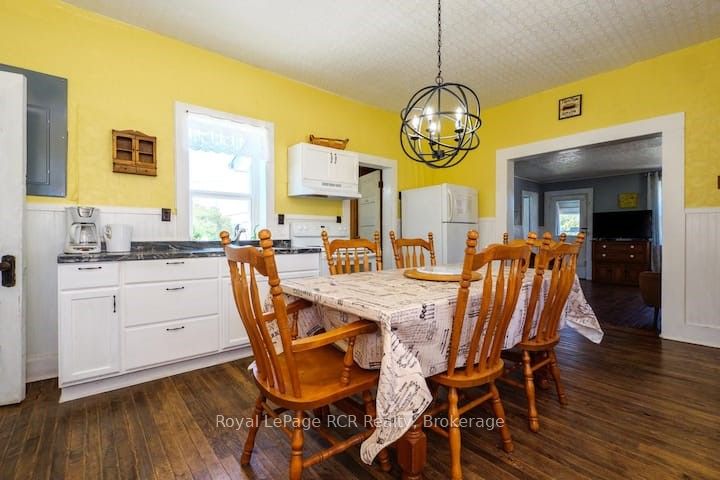 42 Bay St Property Photo 6