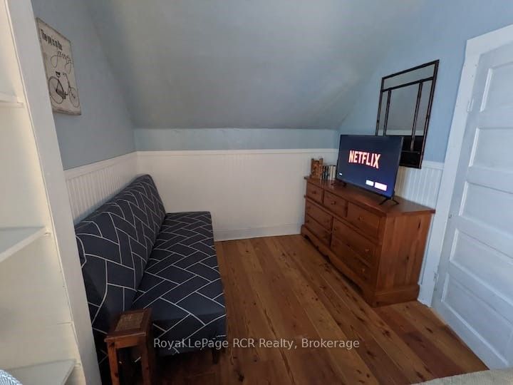 42 Bay St Property Photo 12