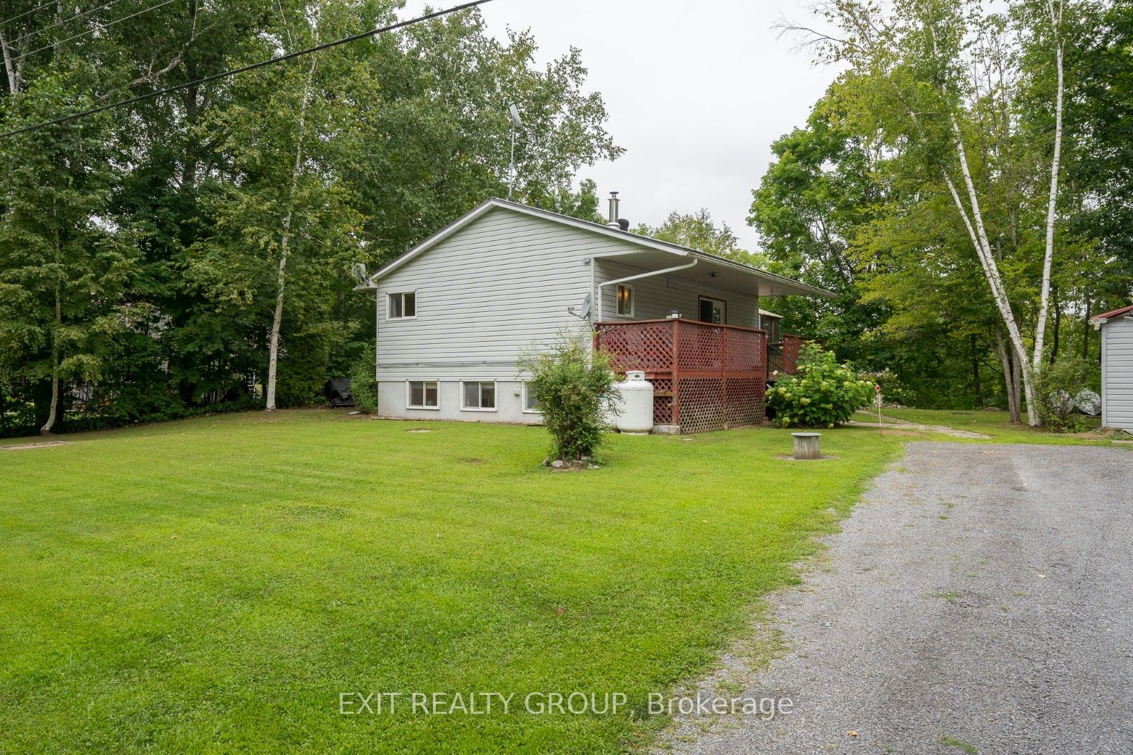 103 Camp Lane Property Photo 2