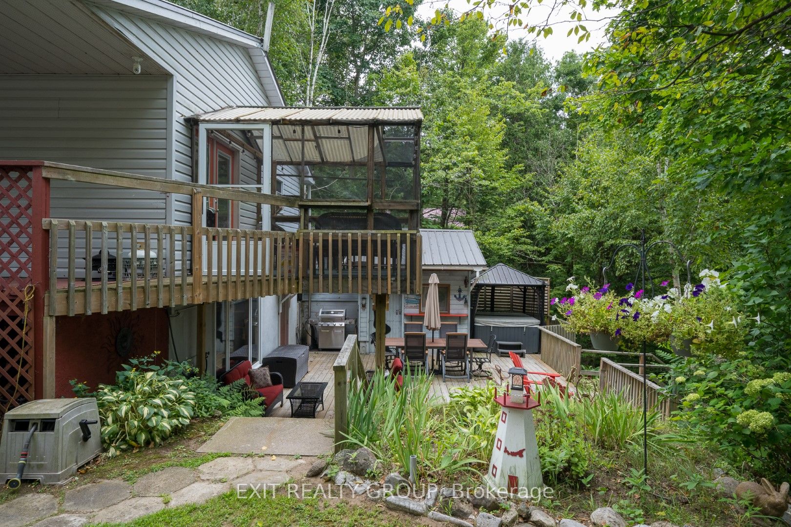 103 Camp Lane Property Photo 23