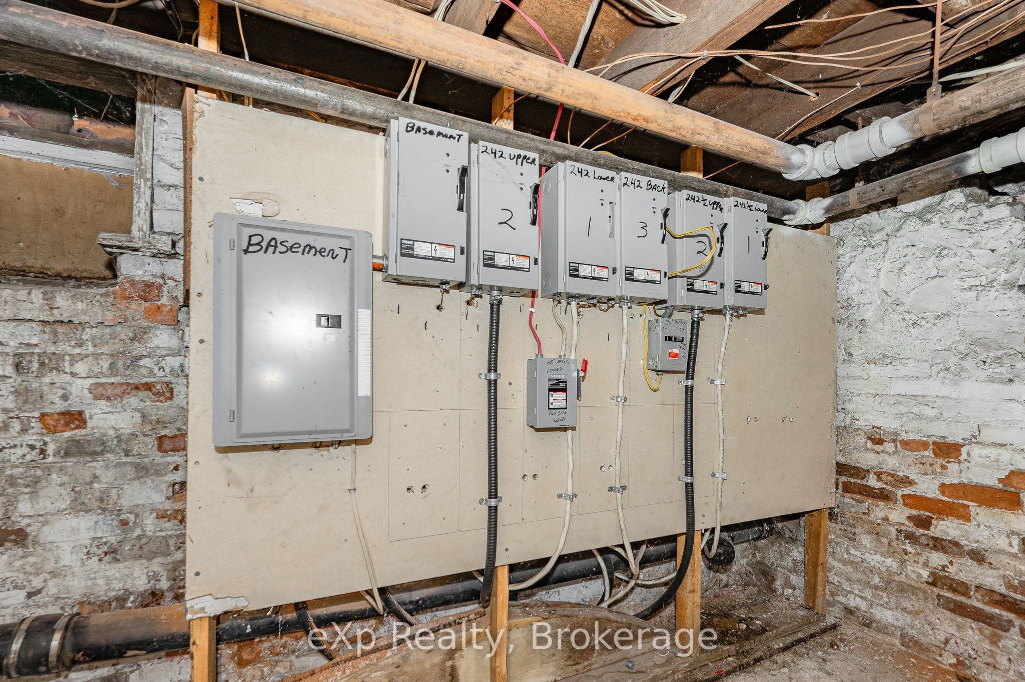 242 Dalhousie Street Property Photo 31