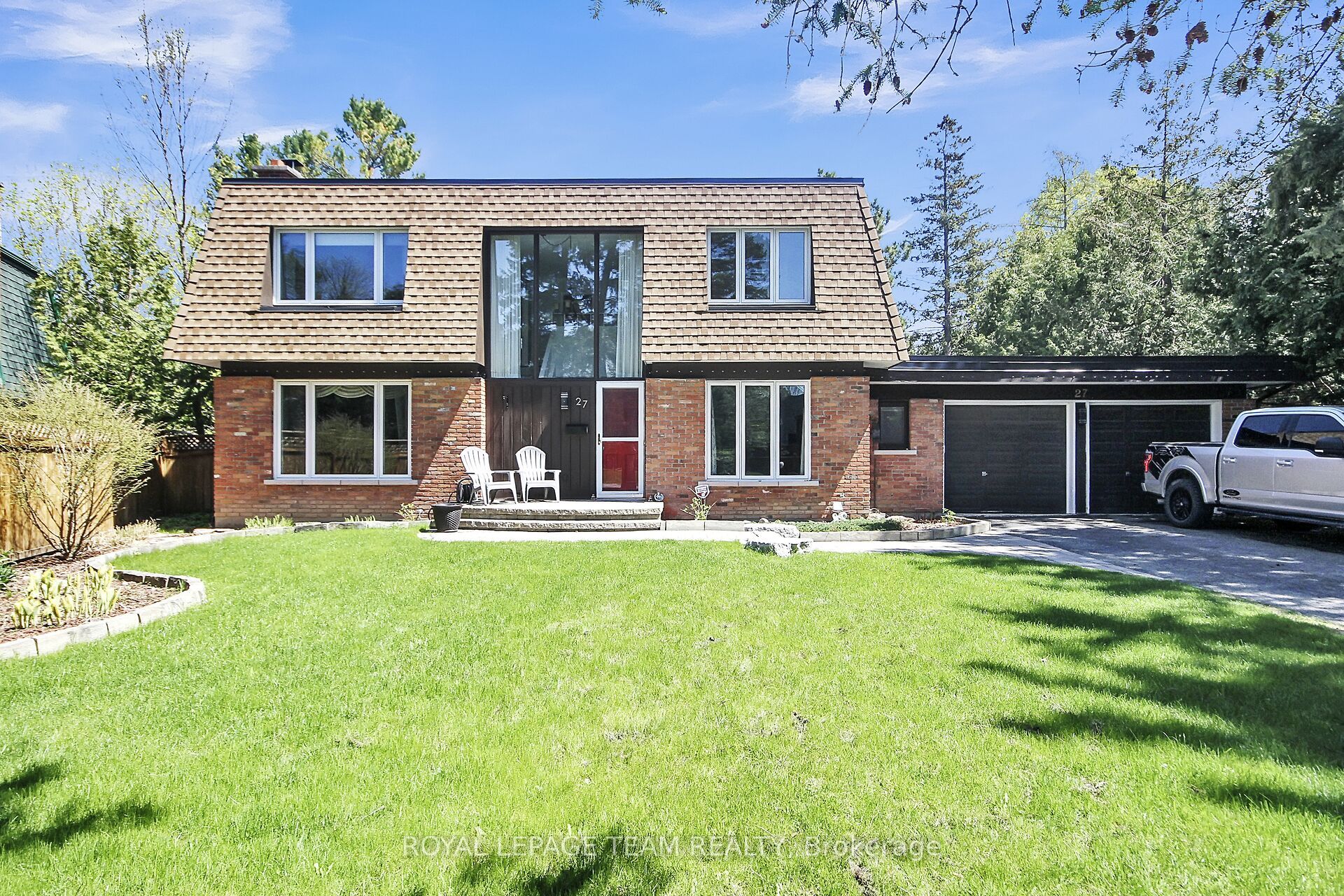 27 Sandwell Crescent Property Photo 1