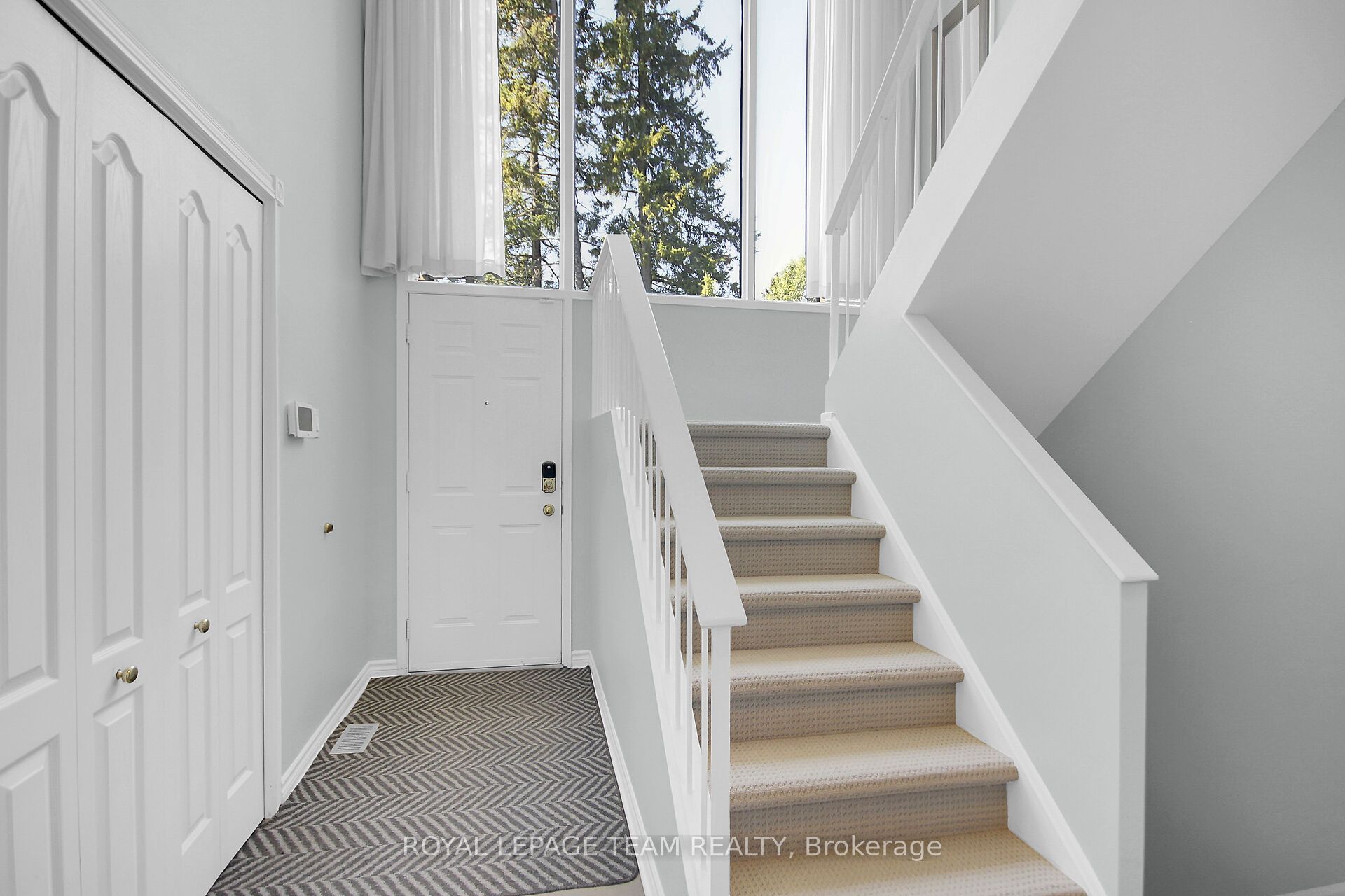 27 Sandwell Crescent Property Photo 3