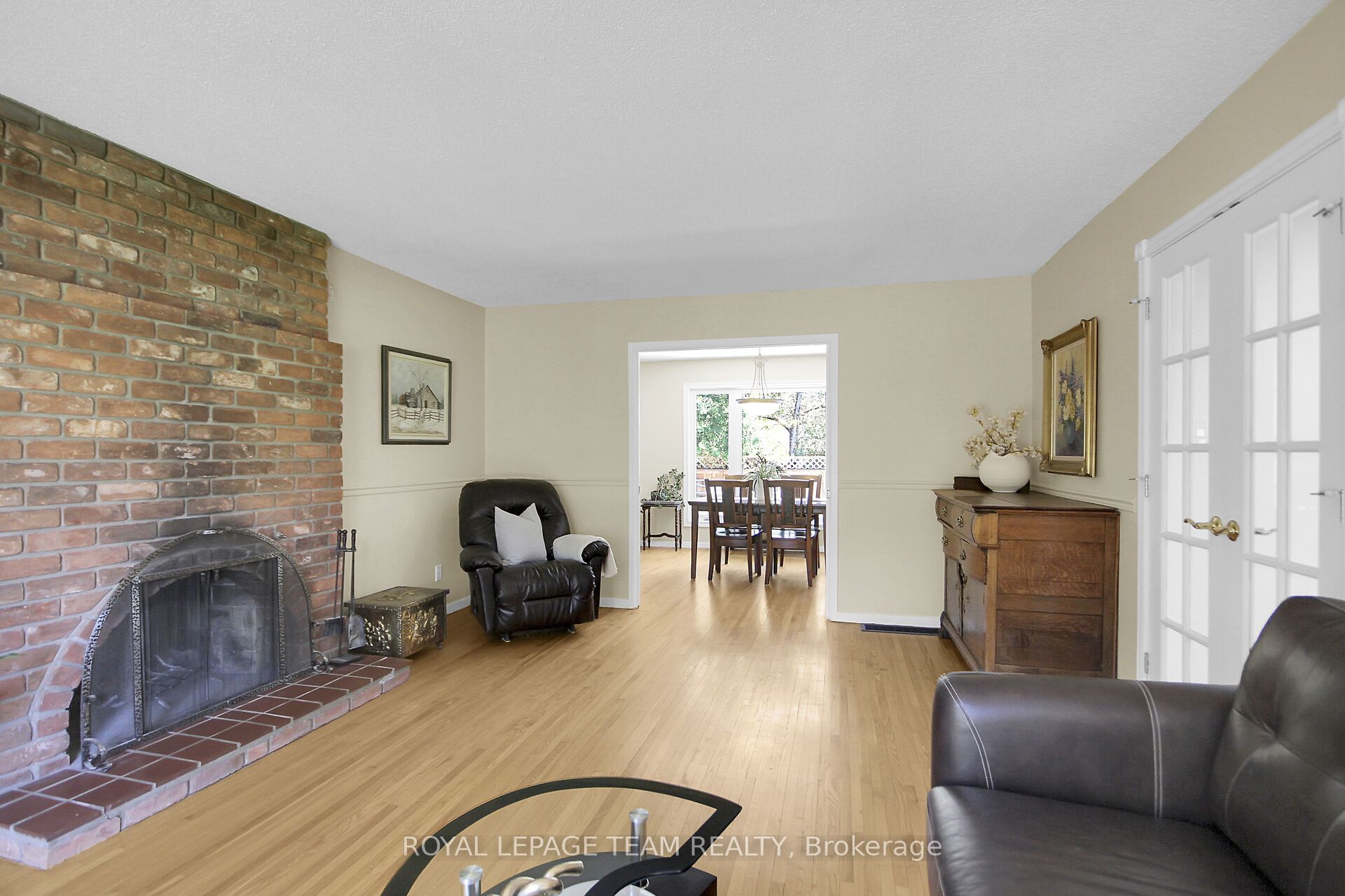 27 Sandwell Crescent Property Photo 6