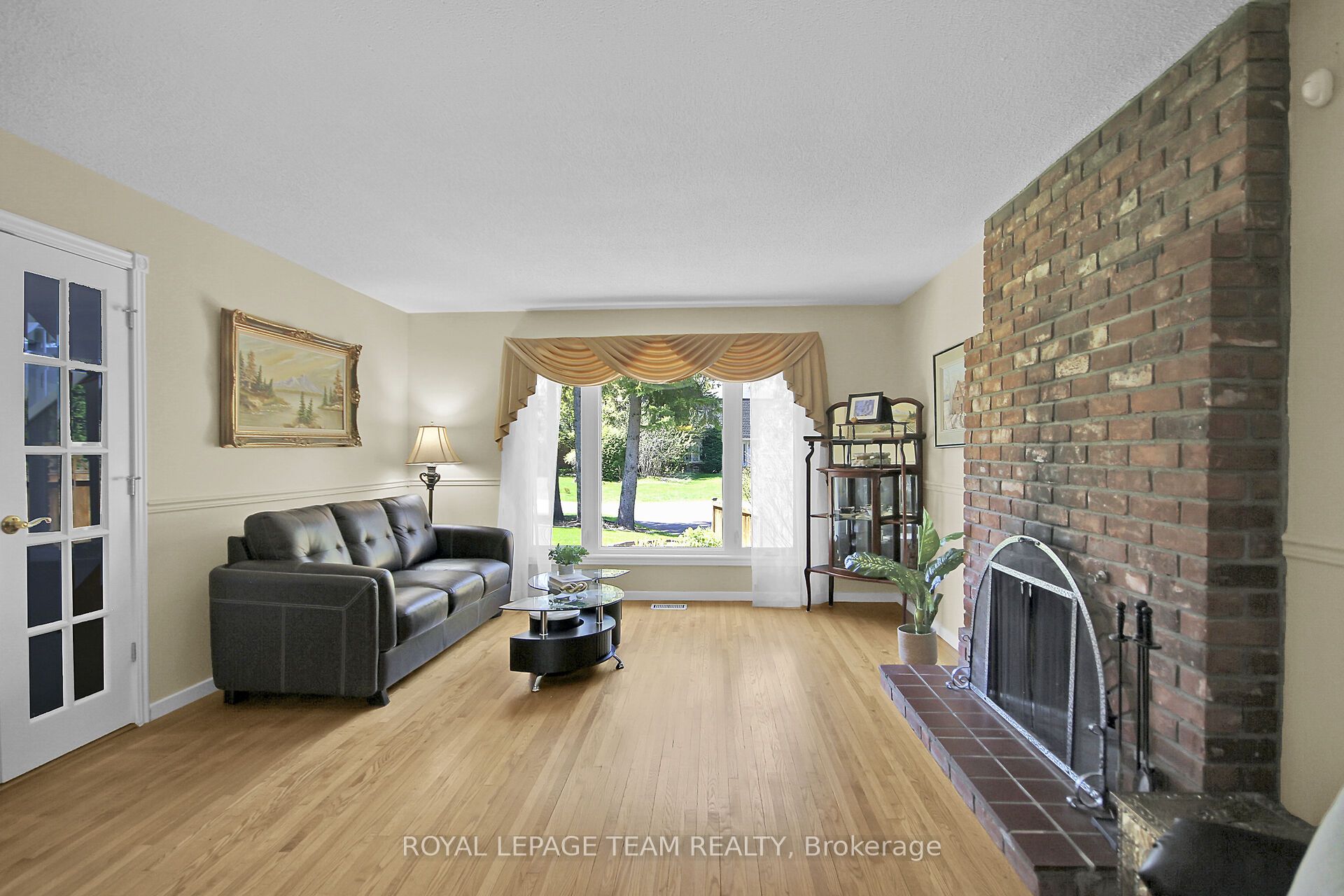 27 Sandwell Crescent Property Photo 8