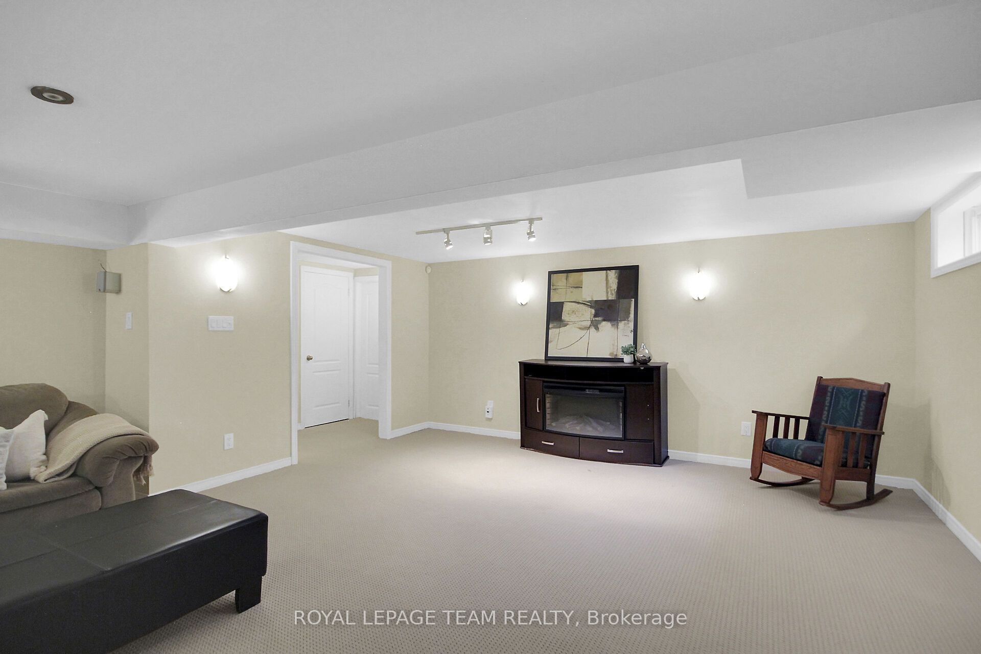 27 Sandwell Crescent Property Photo 43