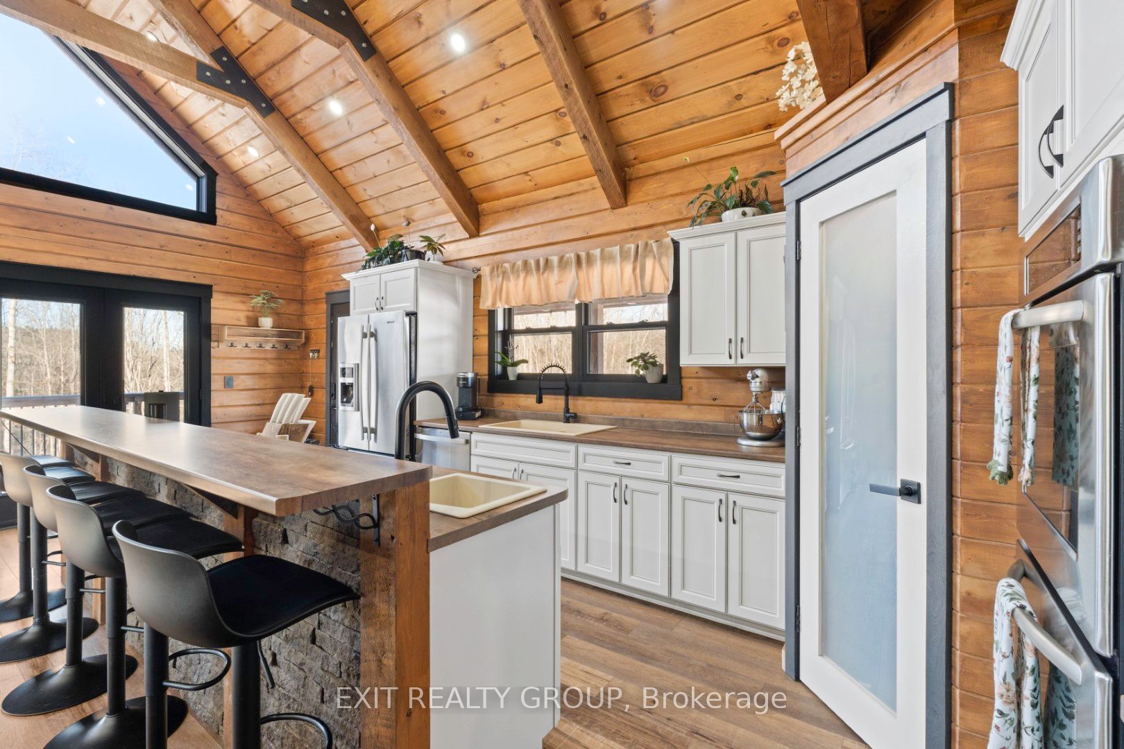 378 Douglas Road Property Photo 13