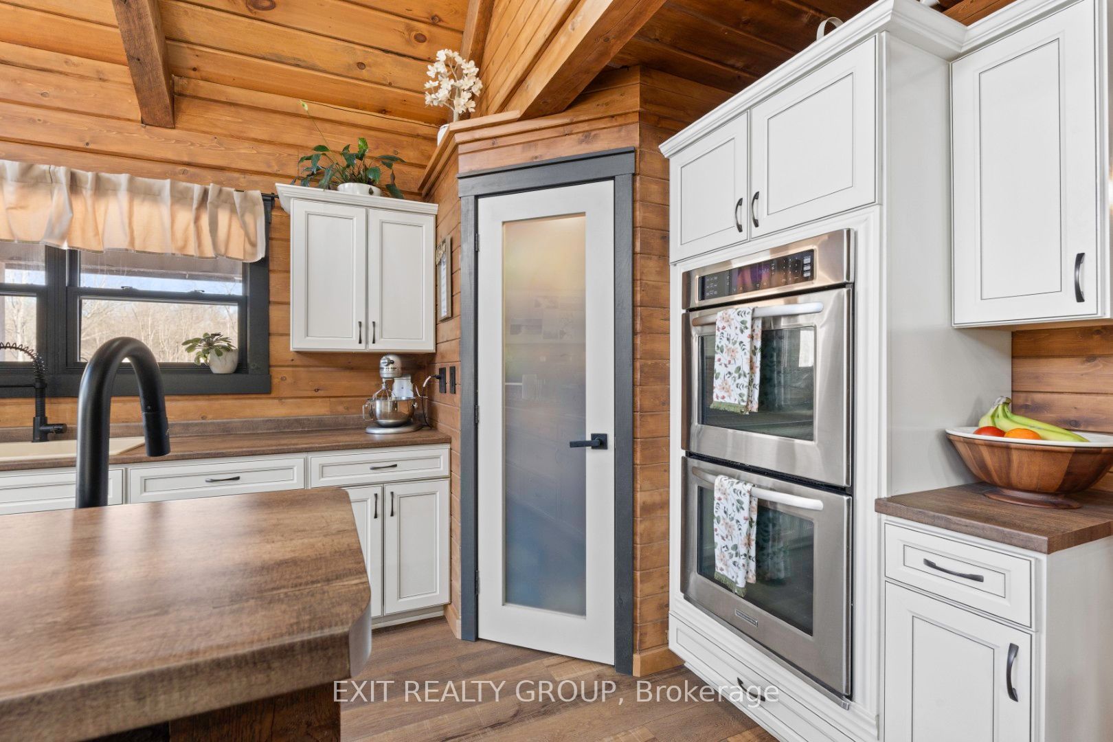 378 Douglas Road Property Photo 16