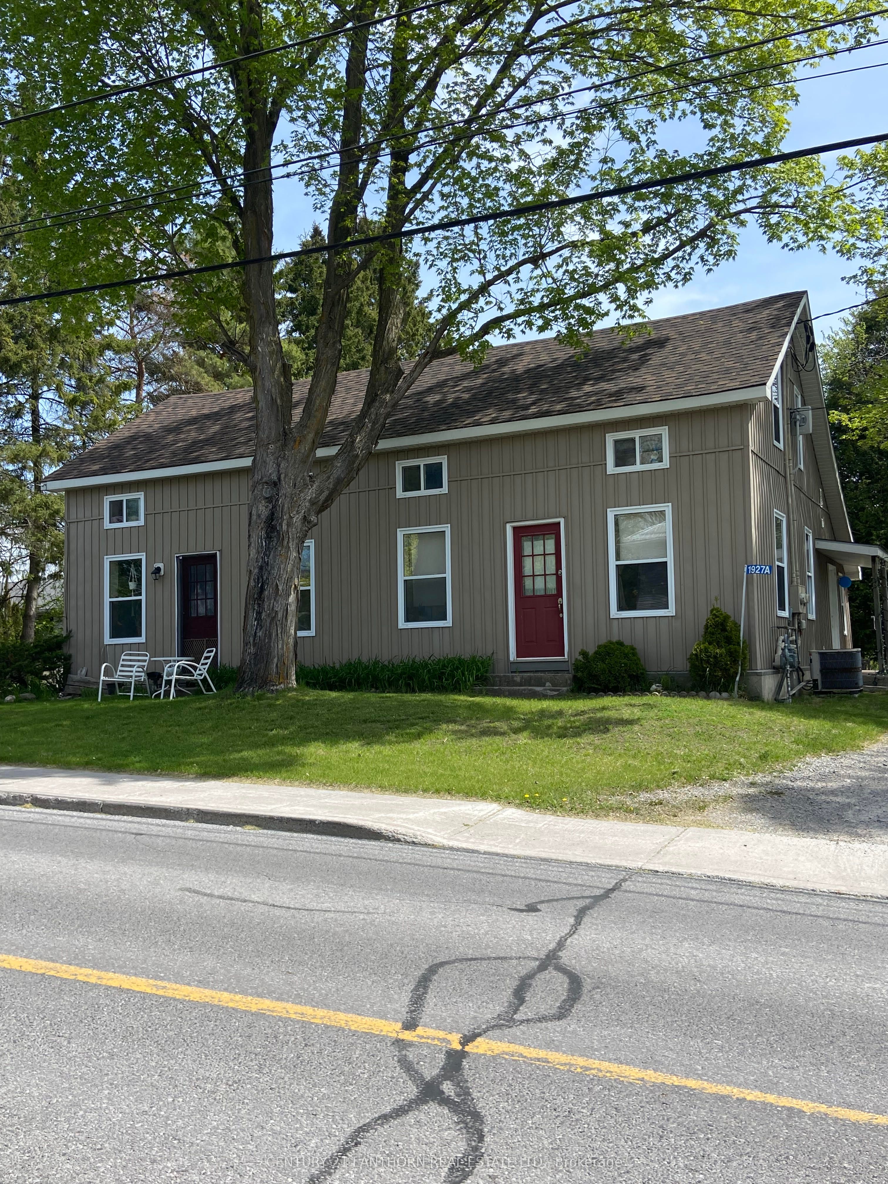 1927 Stockdale Road Property Photo