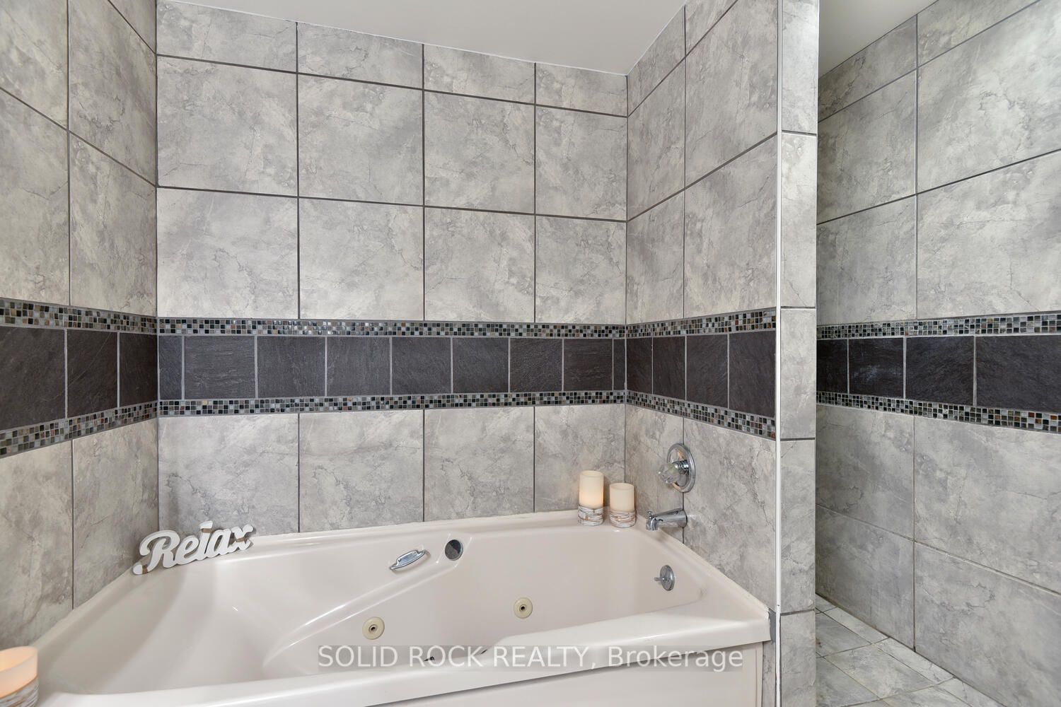 2597 N Campbell Rd Property Photo 23
