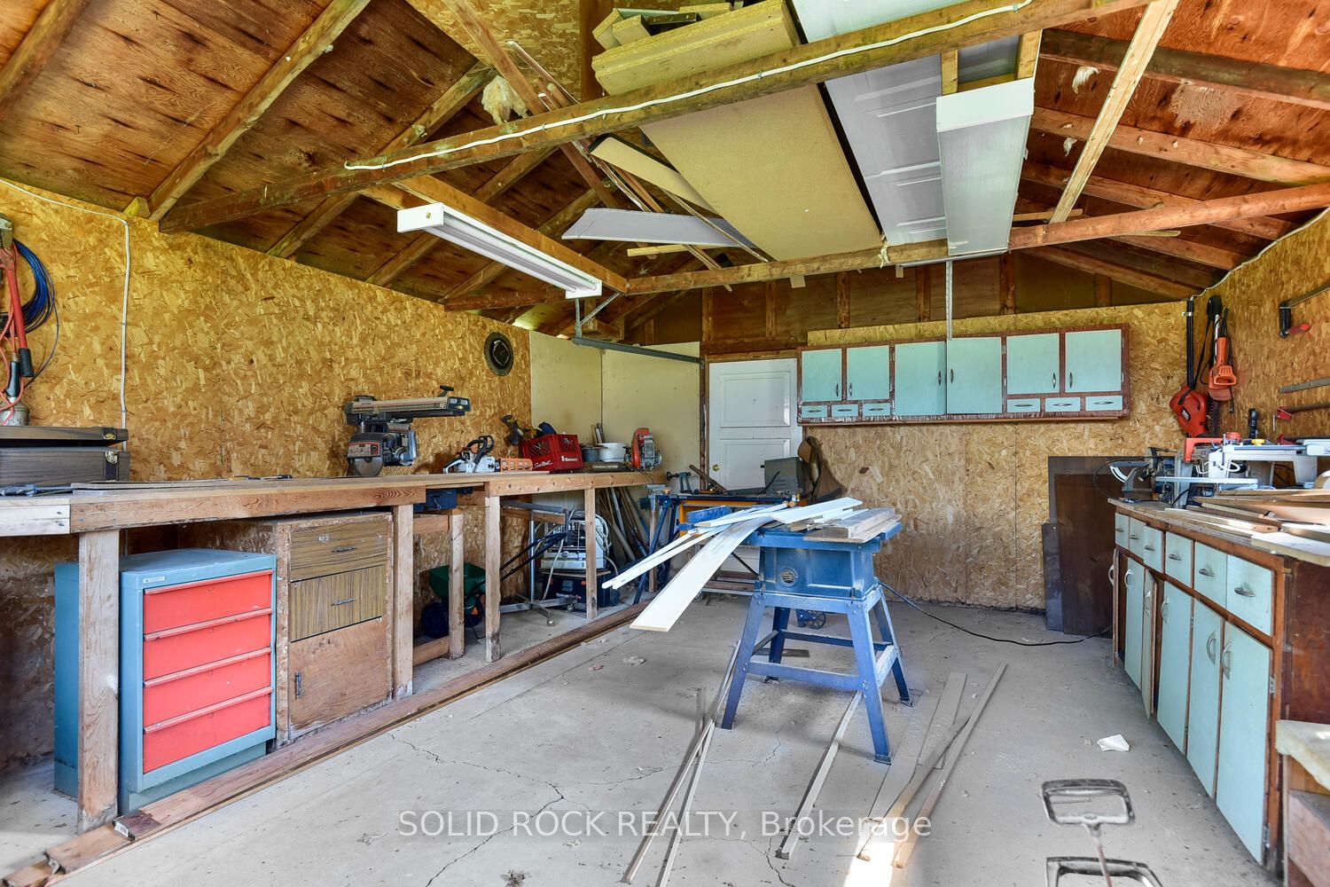 2597 N Campbell Rd Property Photo 37