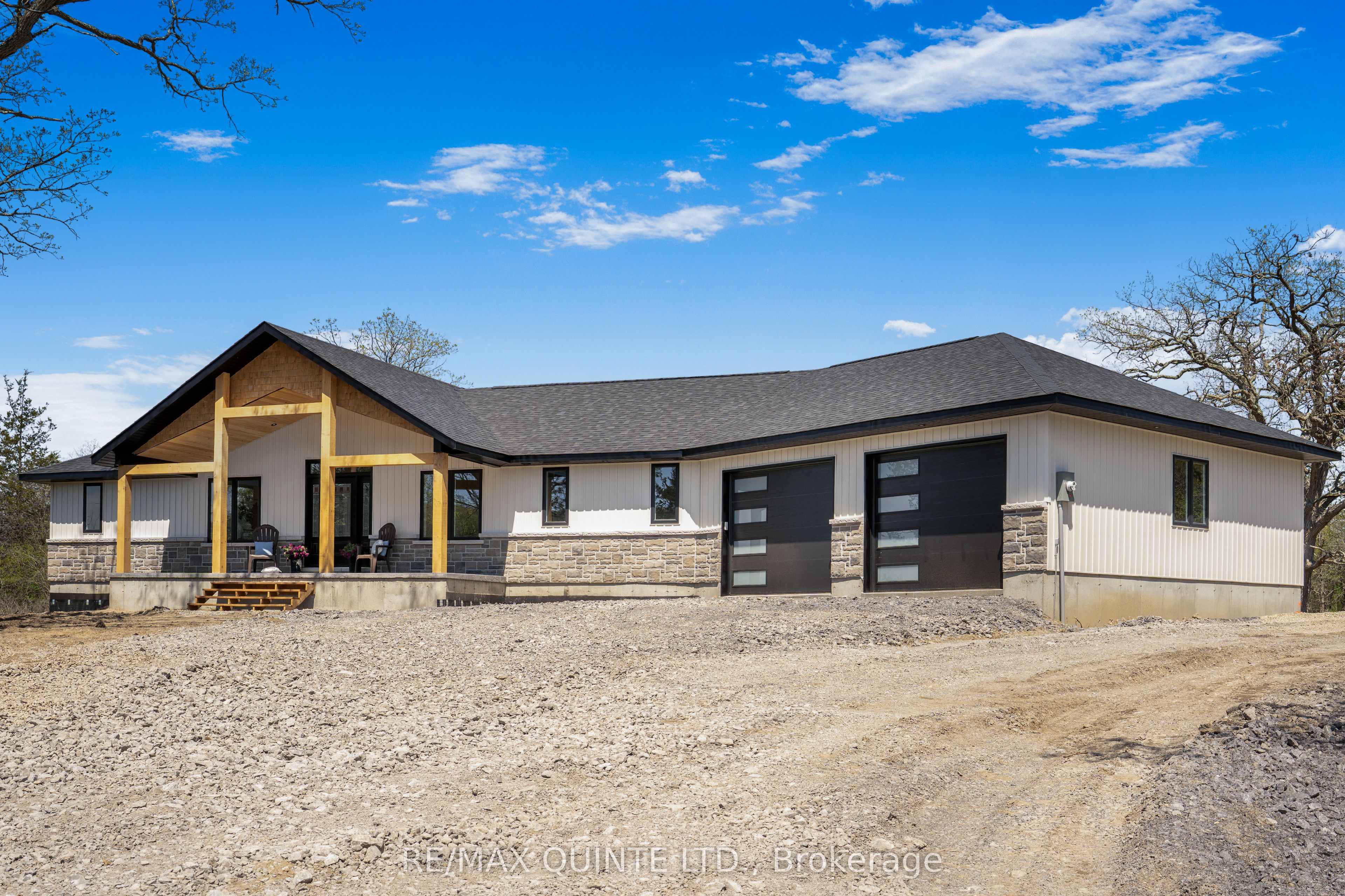 878 Rosebush Rd Property Photo