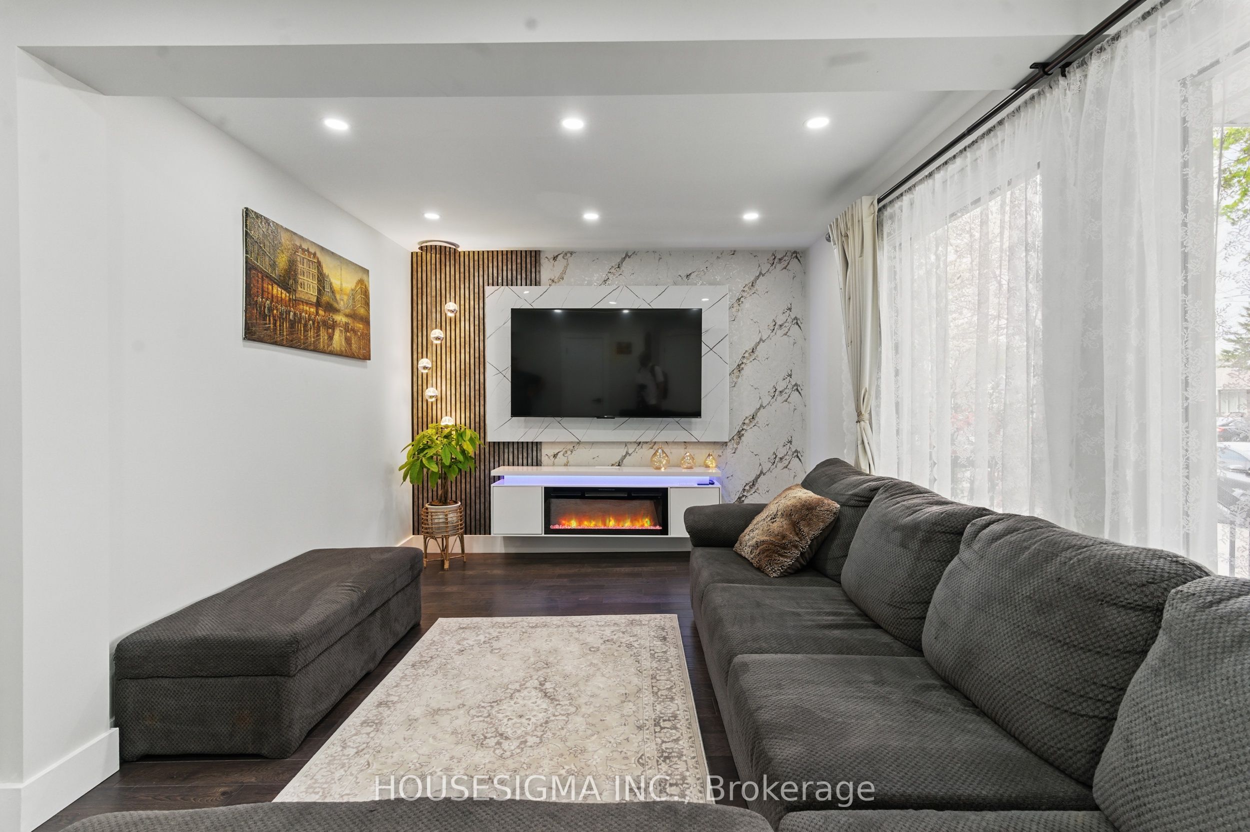 77 Mildred Avenue Property Photo