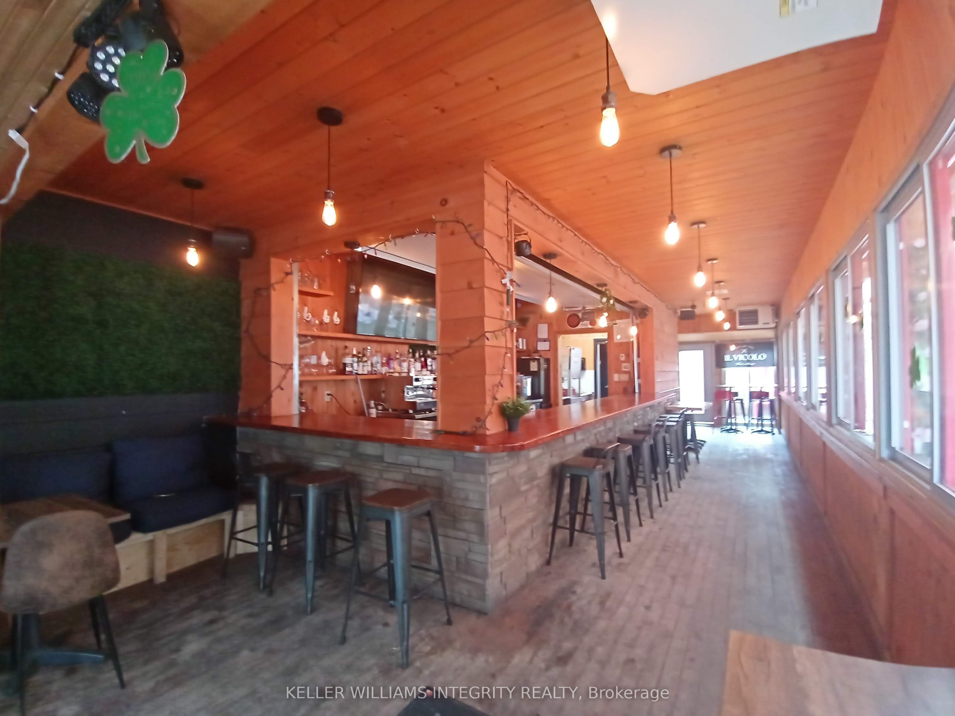 118 Clarence Street Property Photo 2