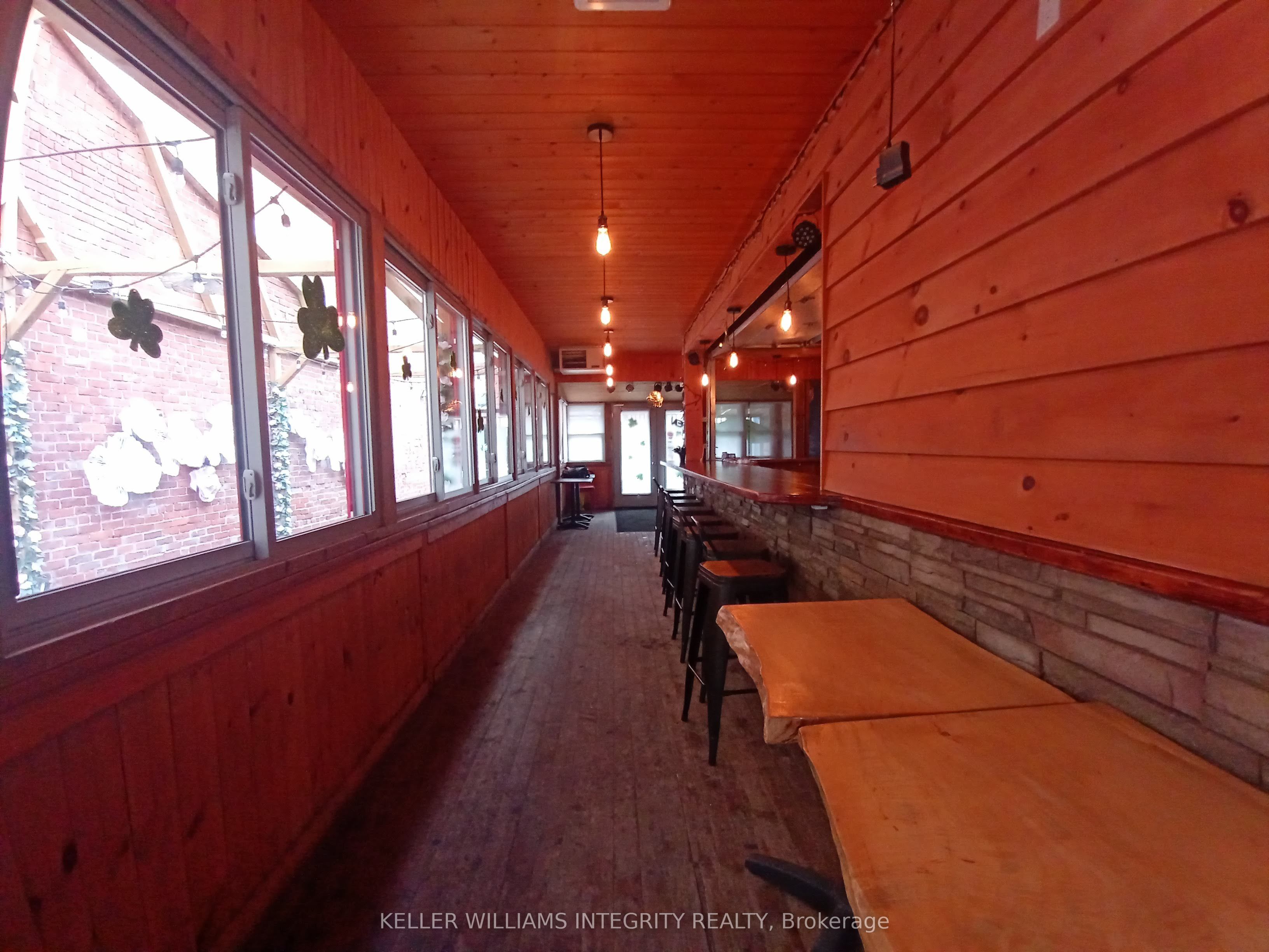 118 Clarence Street Property Photo 15