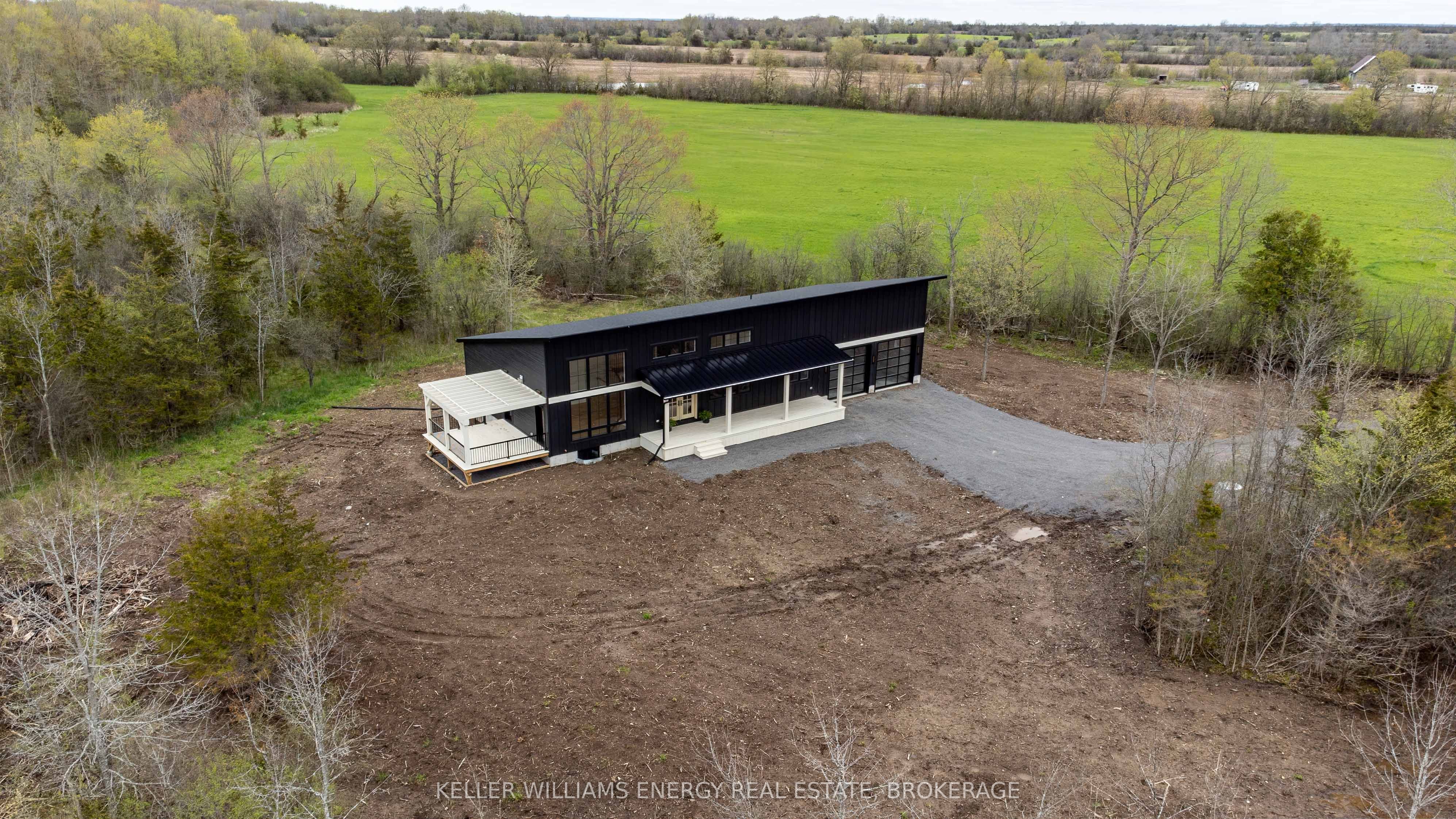 1032 Burr Road Property Photo 1