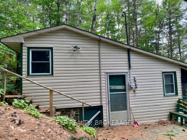 1034 Browns Lane Property Photo 1