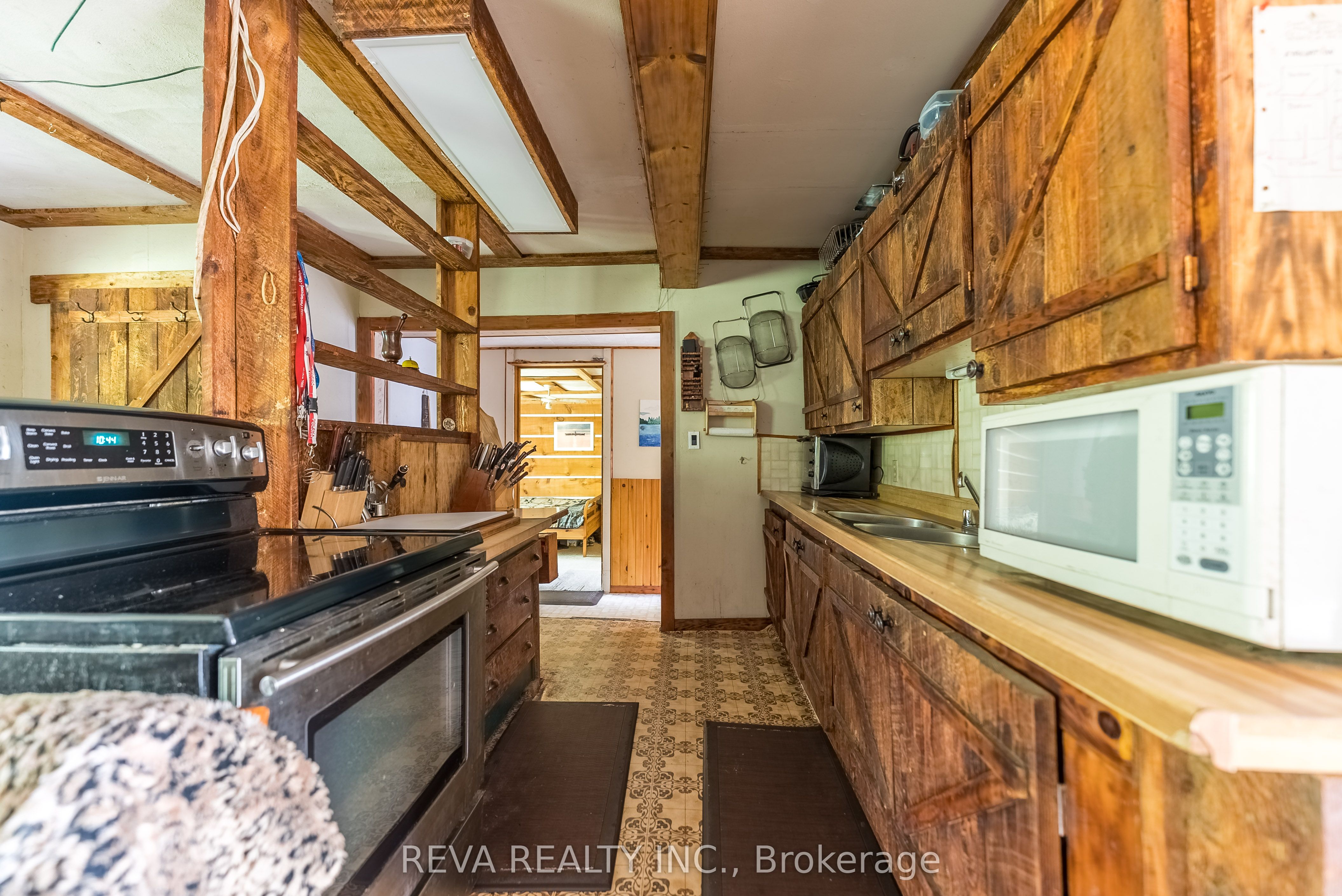 1535 North Baptiste Lake Road Property Photo 5