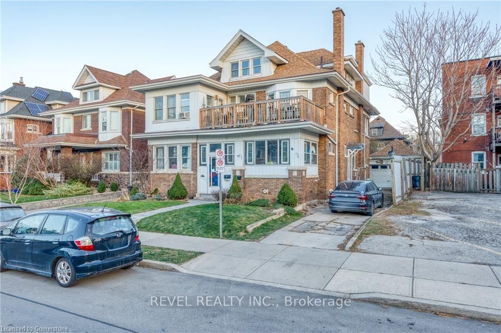 93 Barnesdale Blvd Property Photo 1