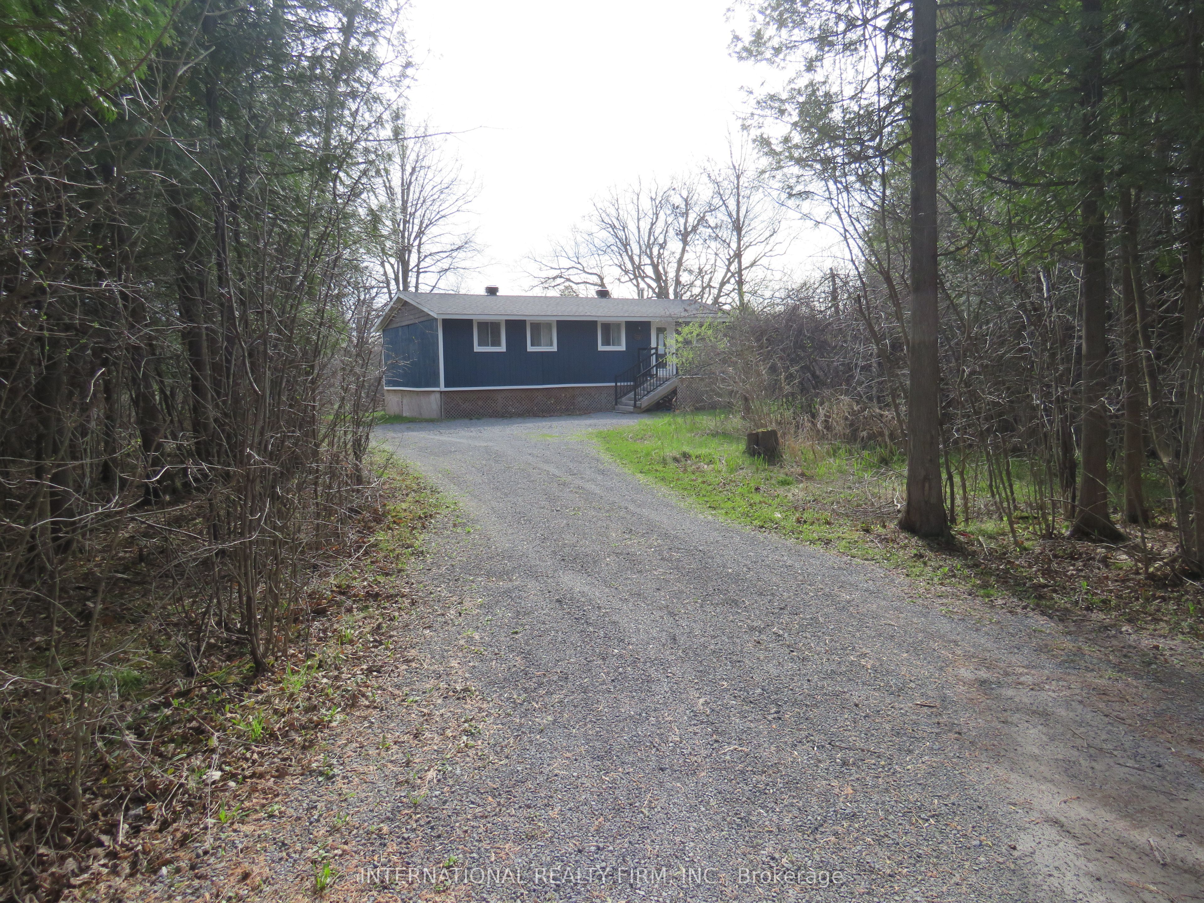 175 Borden Road Property Photo 3