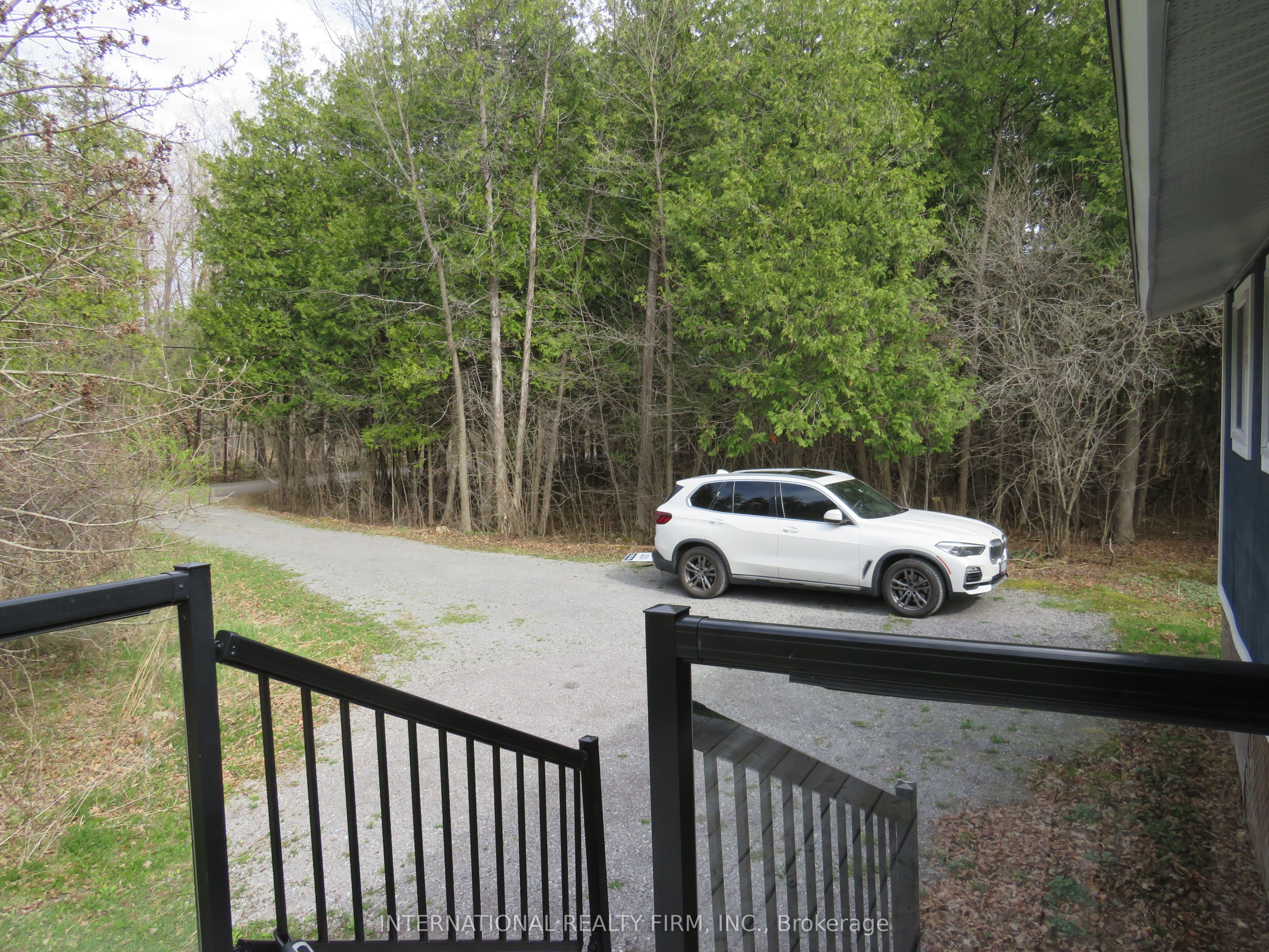 175 Borden Road Property Photo 5