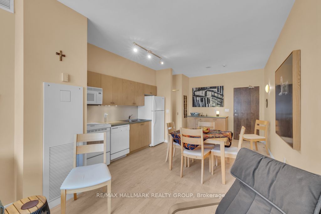 383 Cumberland Street 610 Property Photo 17