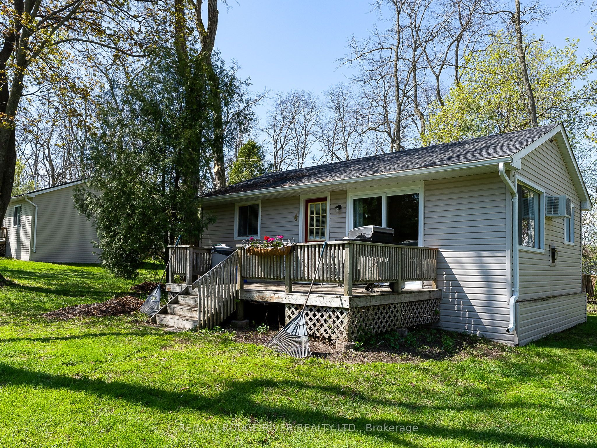 5194 Tower Manor Road Property Photo 7